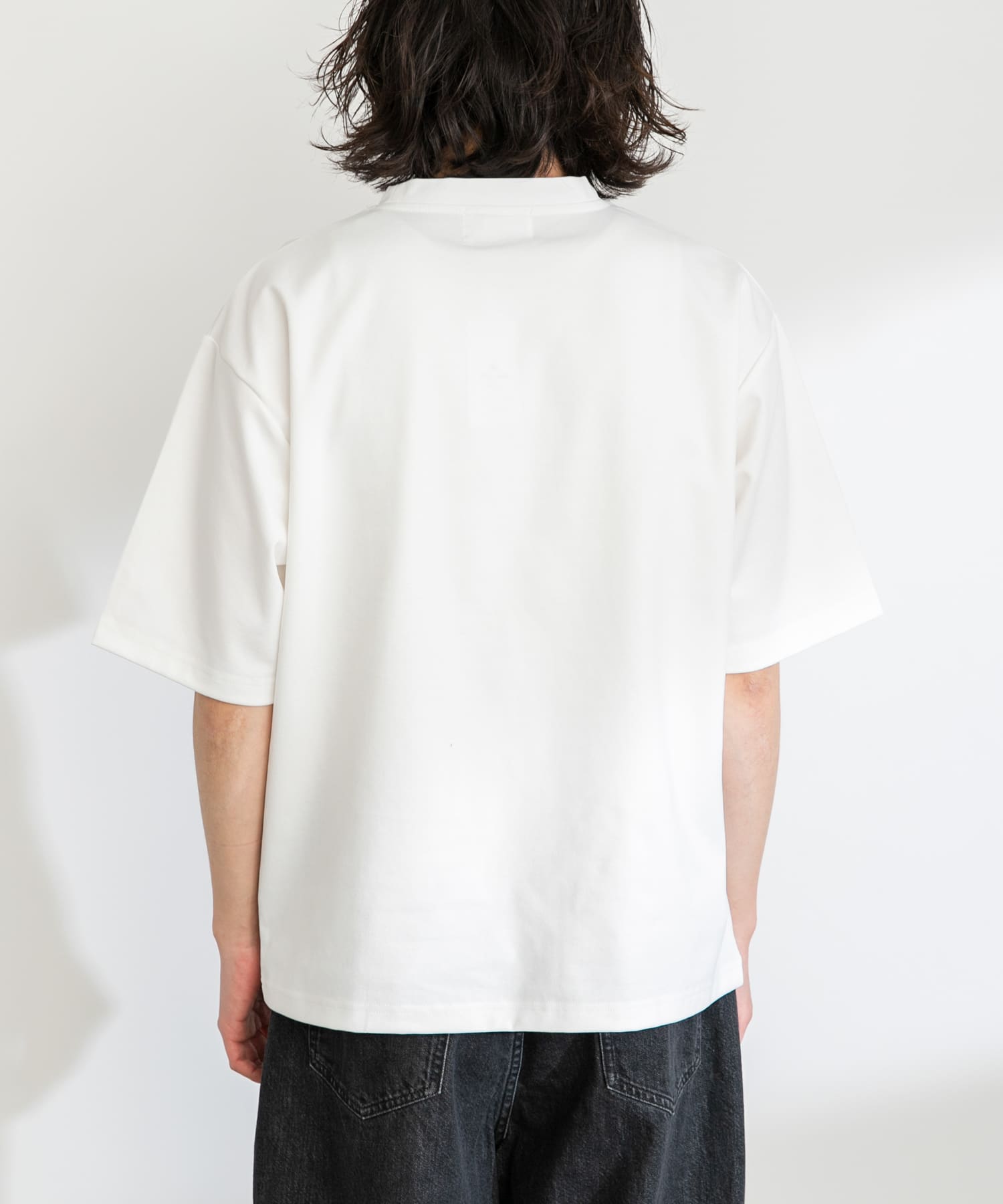 身長：180cm 体重：60kg サイズ：XL