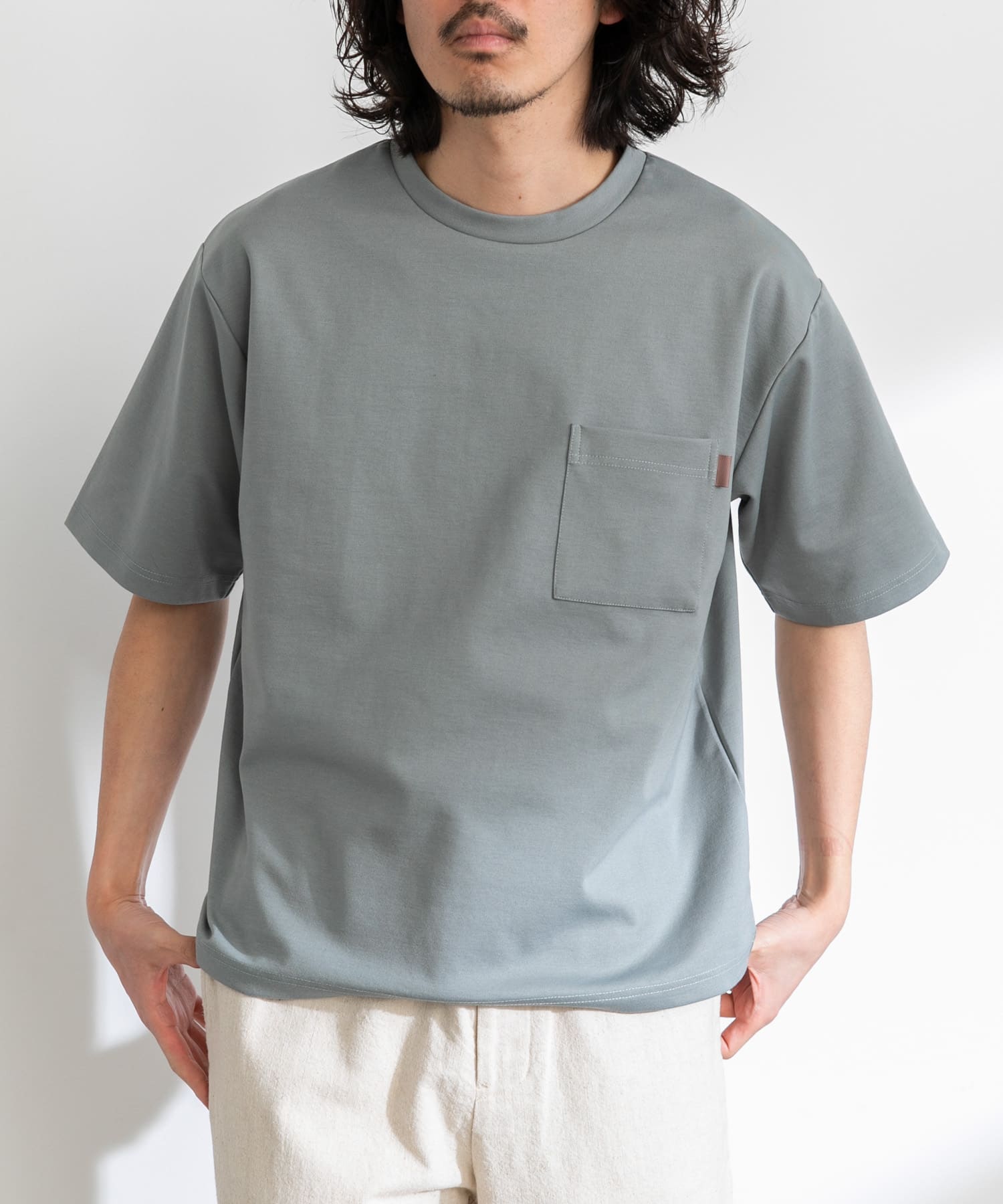 身長：180cm 体重：60kg サイズ：L