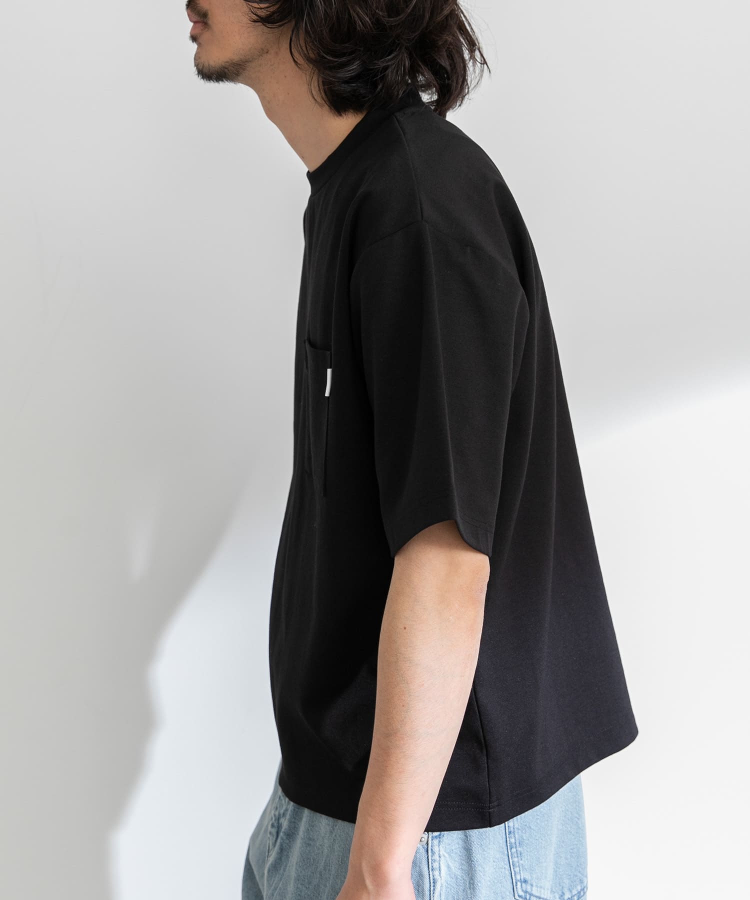身長：180cm 体重：60kg サイズ：L