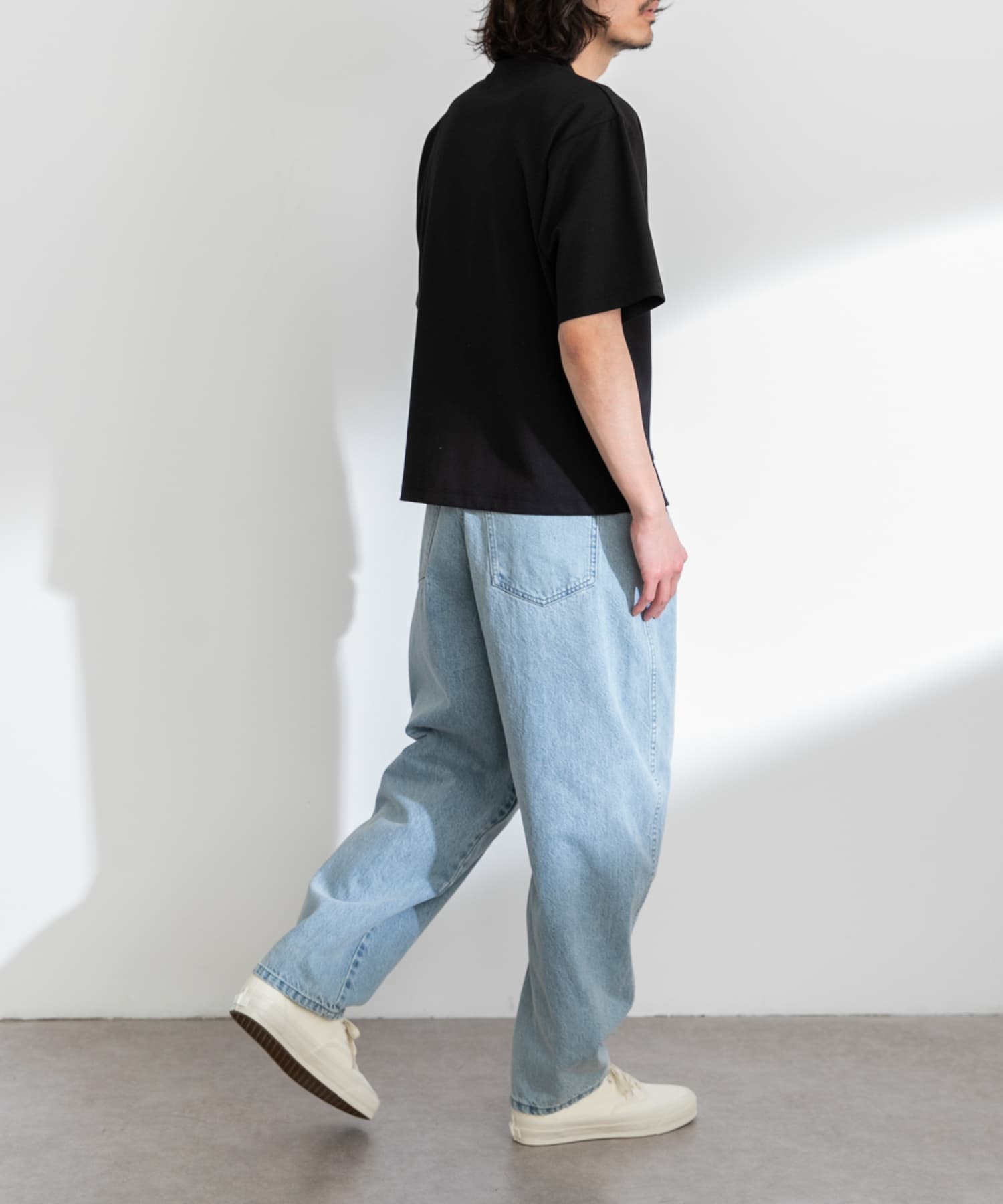身長：180cm 体重：60kg サイズ：L