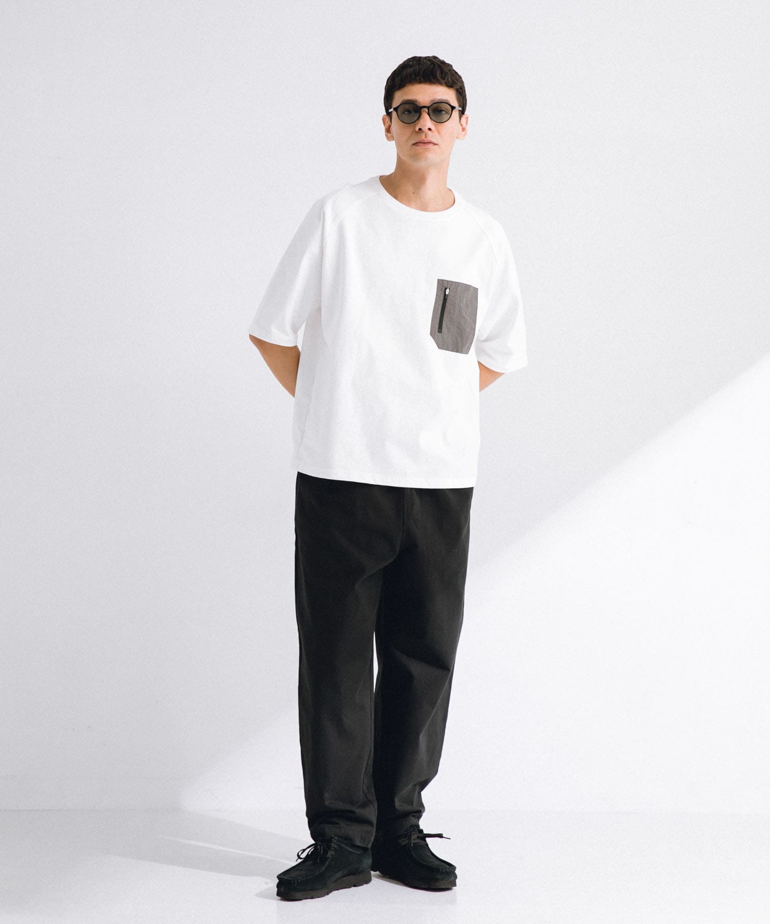 ホワイト×グレー