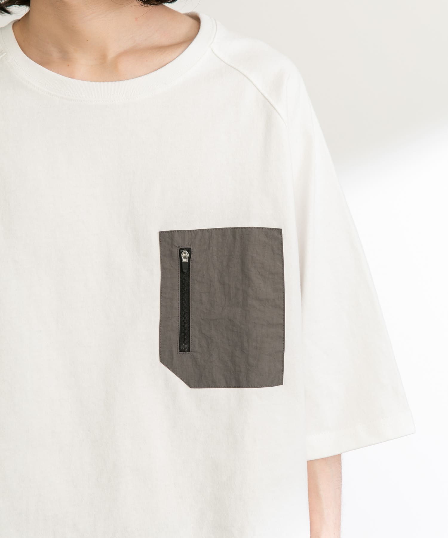 ホワイト×グレー