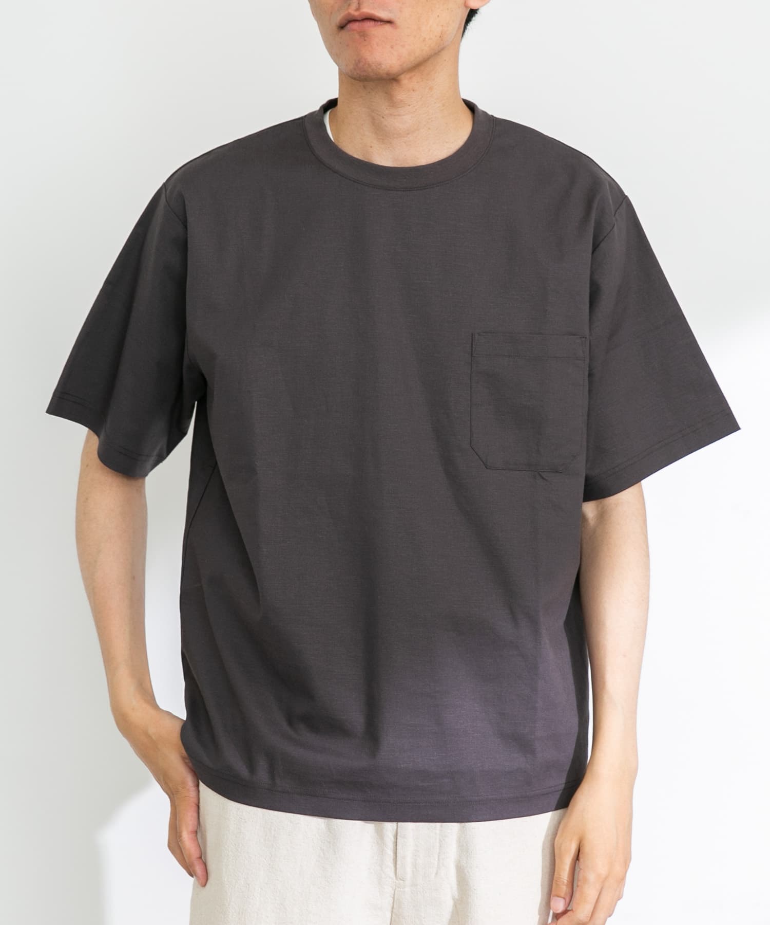 身長：185cm 体重：70kg サイズ：L