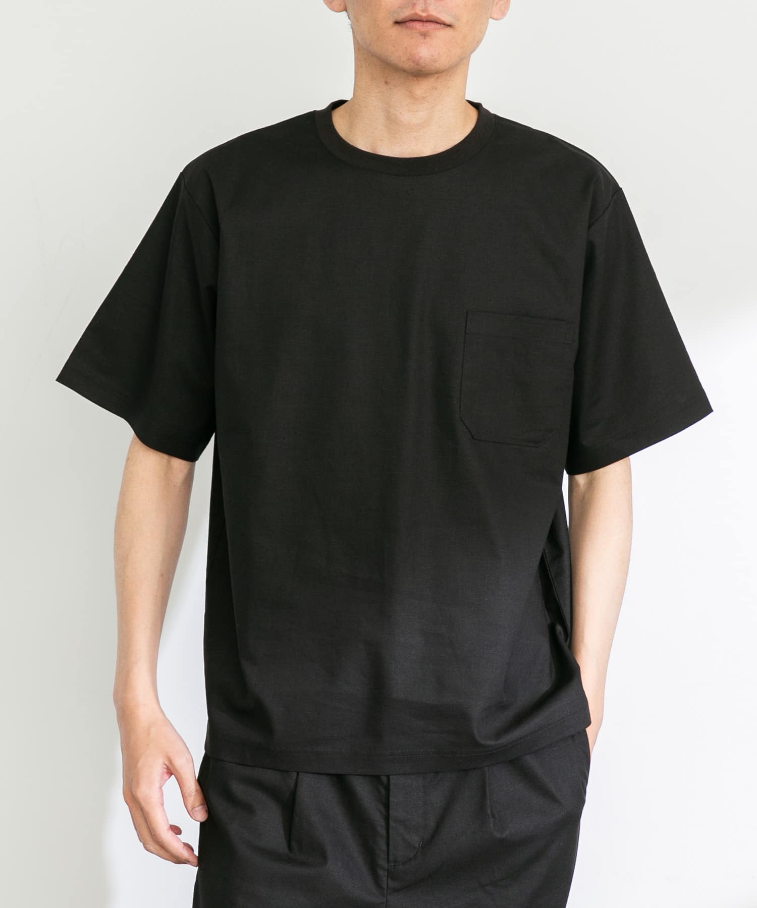 身長：185cm 体重：70kg サイズ：L