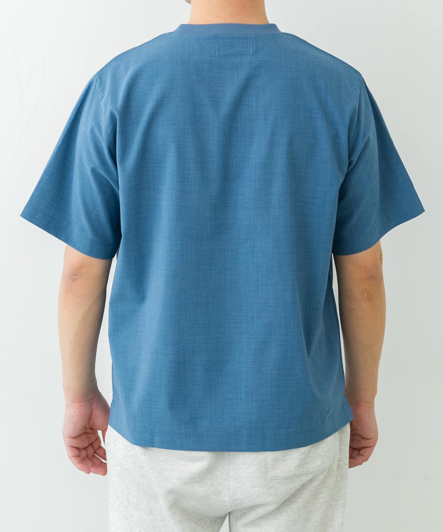 身長：179cm 体重：75kg サイズ：L