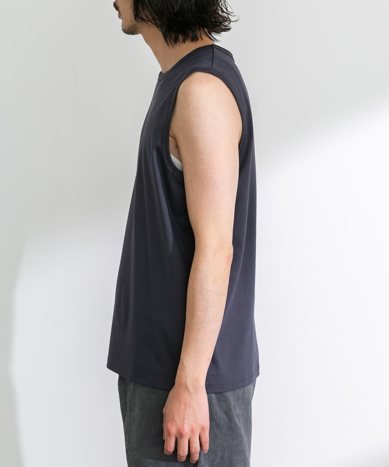 身長：180cm 体重：60kg サイズ：L