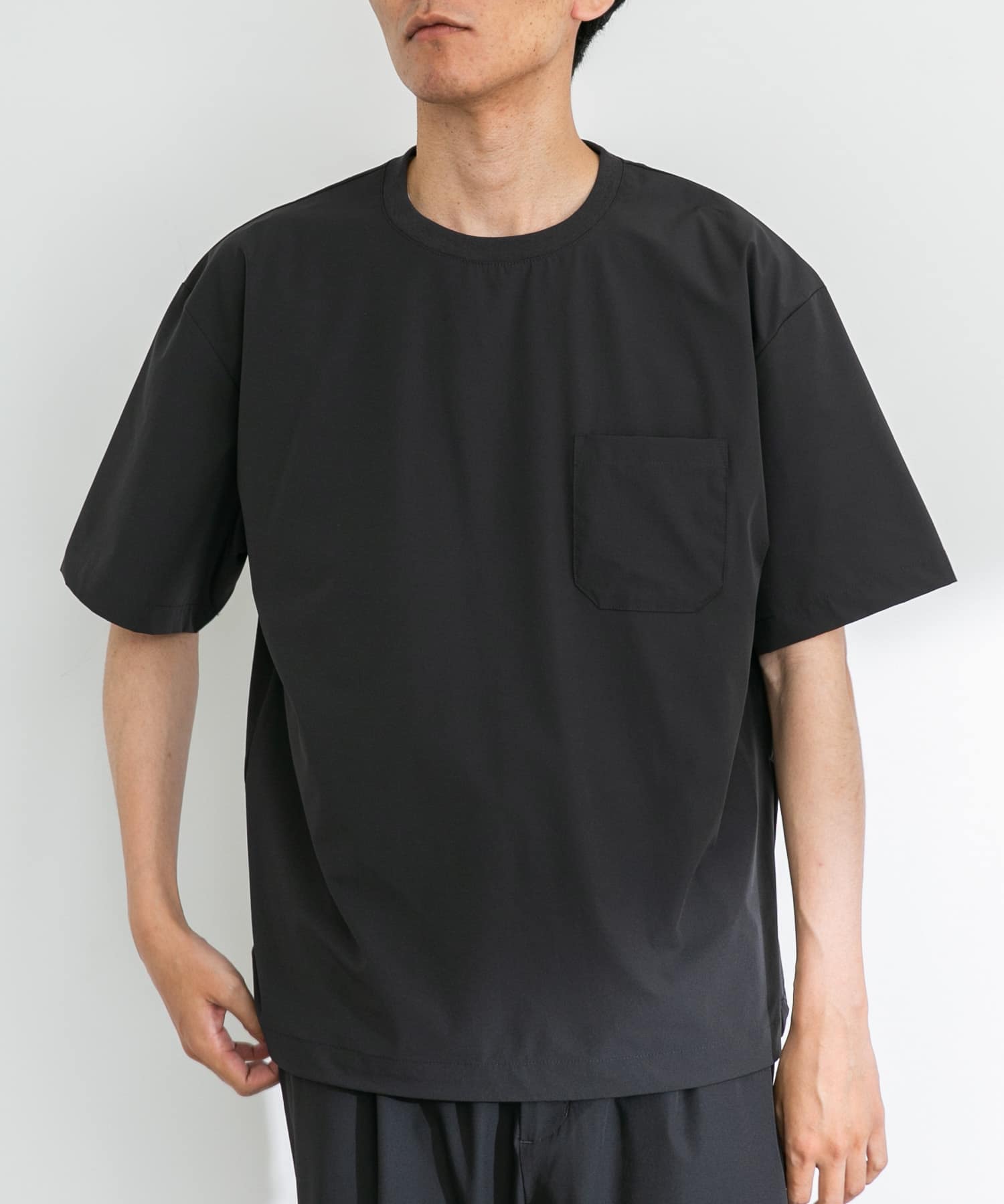 身長：185cm 体重：70kg サイズ：L