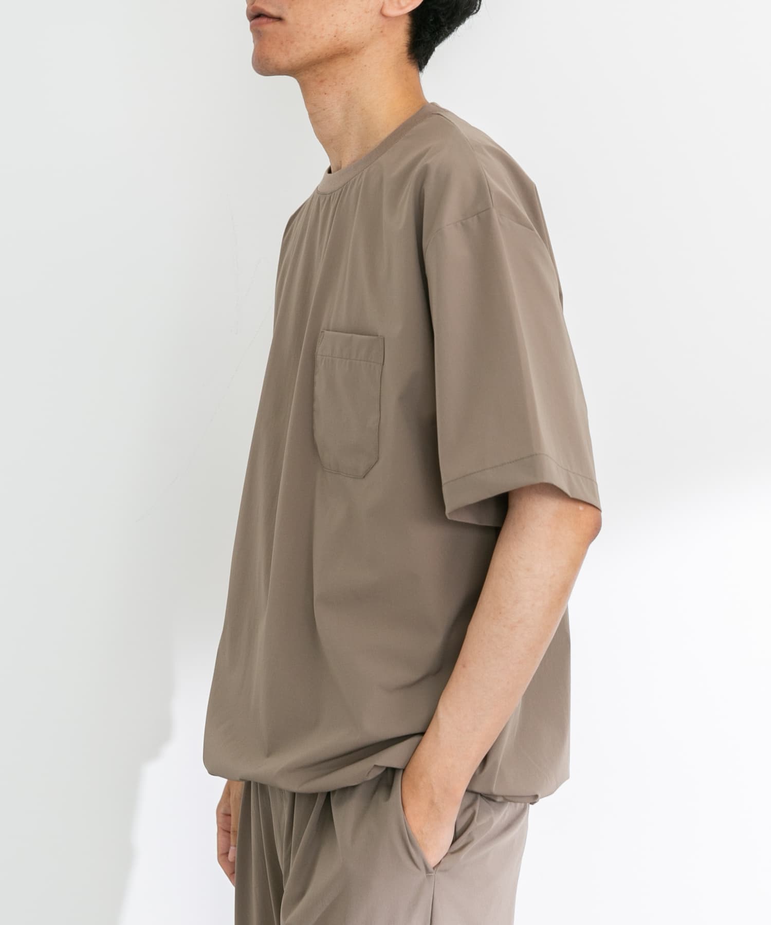 グレージュ