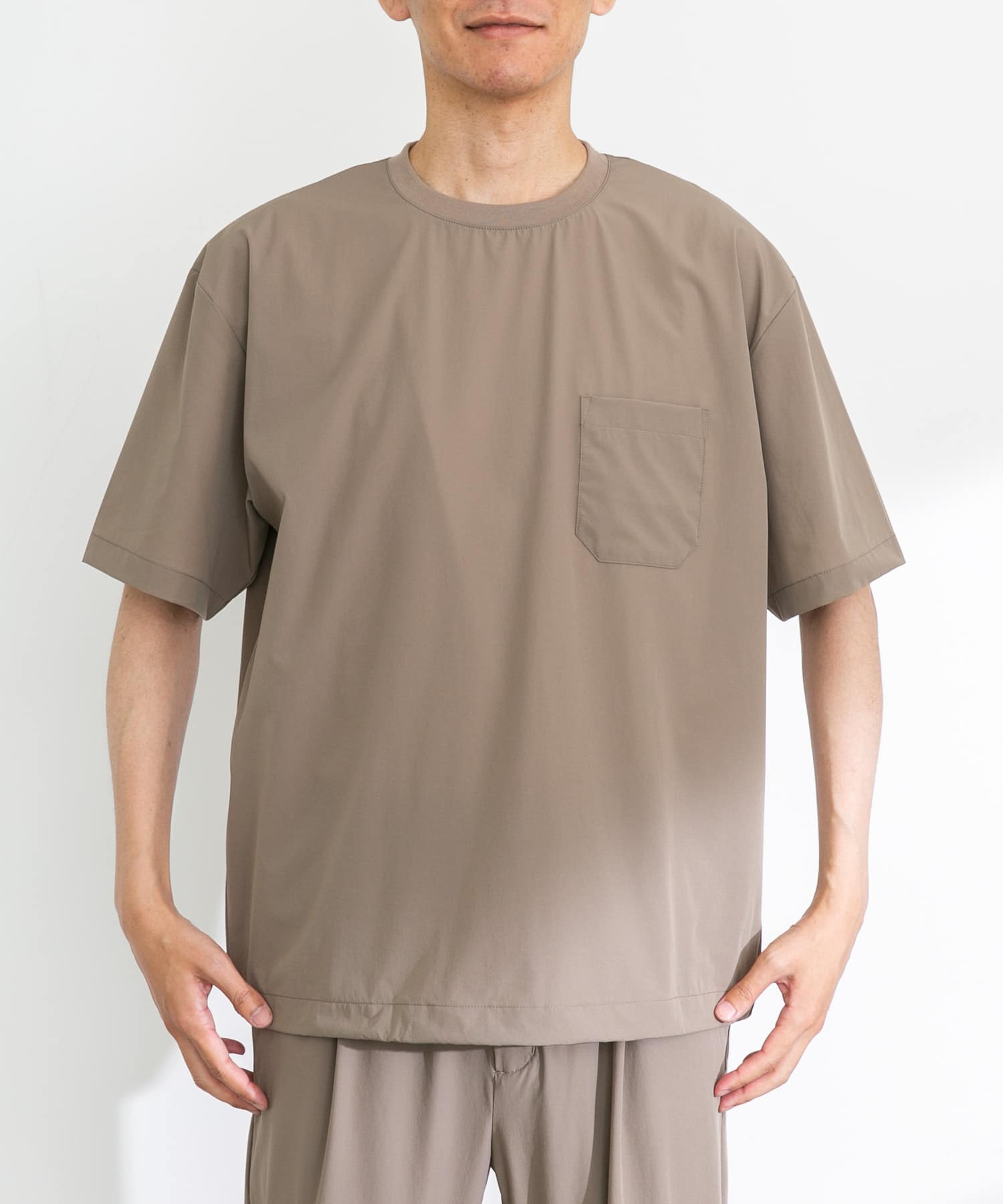 グレージュ