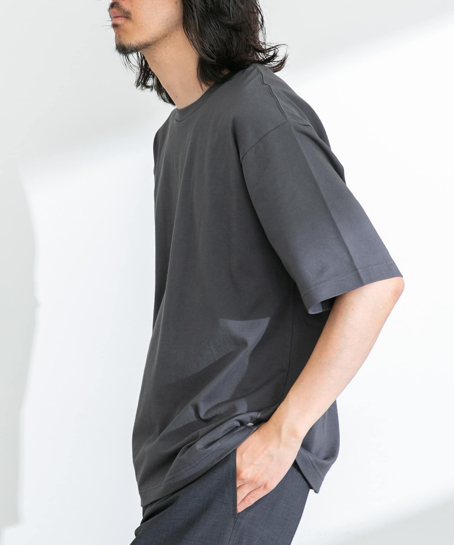 身長：180cm 体重：60kg サイズ：L