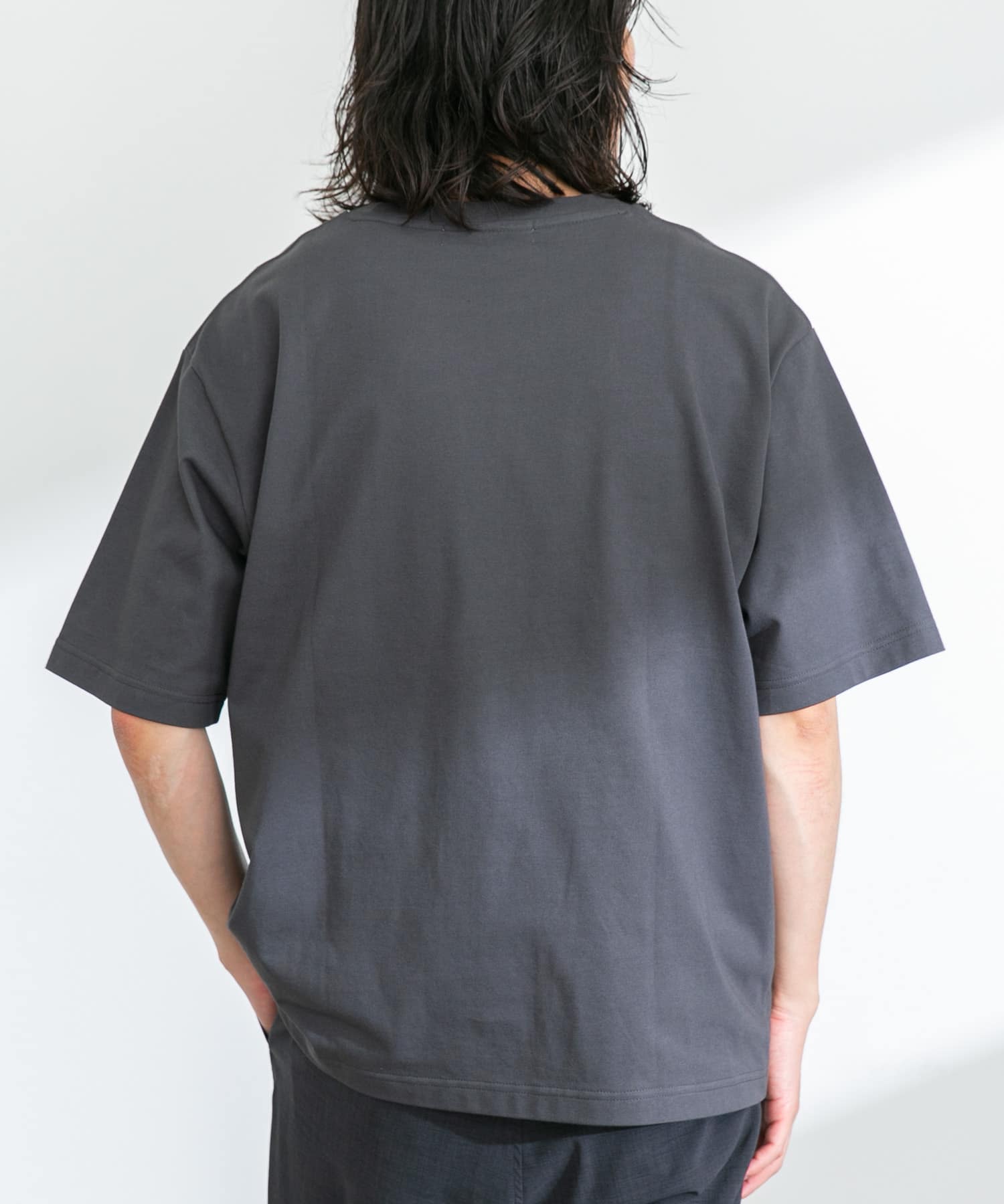 身長：180cm 体重：60kg サイズ：L