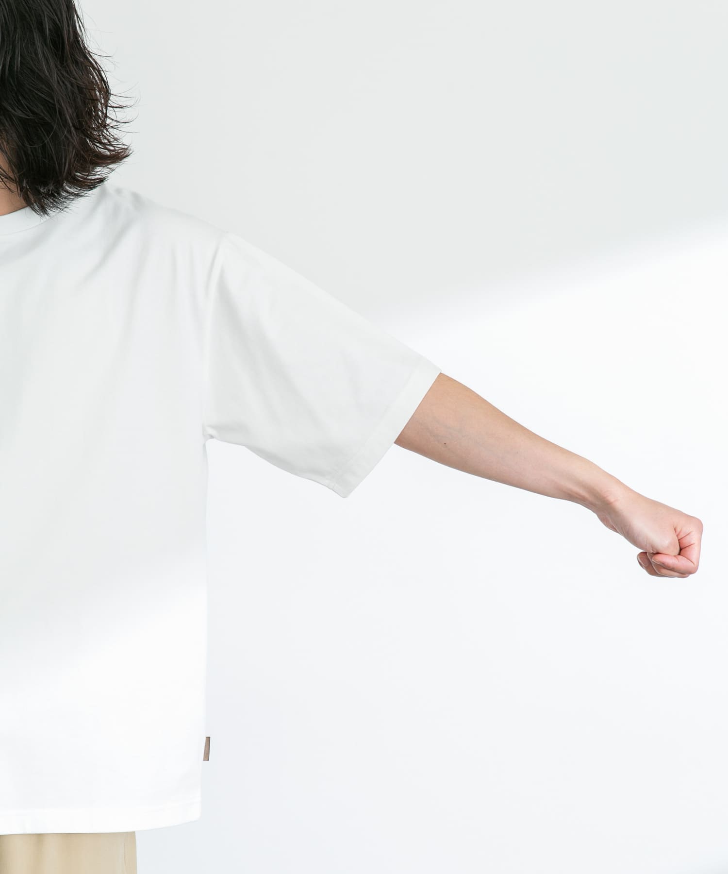 身長：180cm 体重：60kg サイズ：L