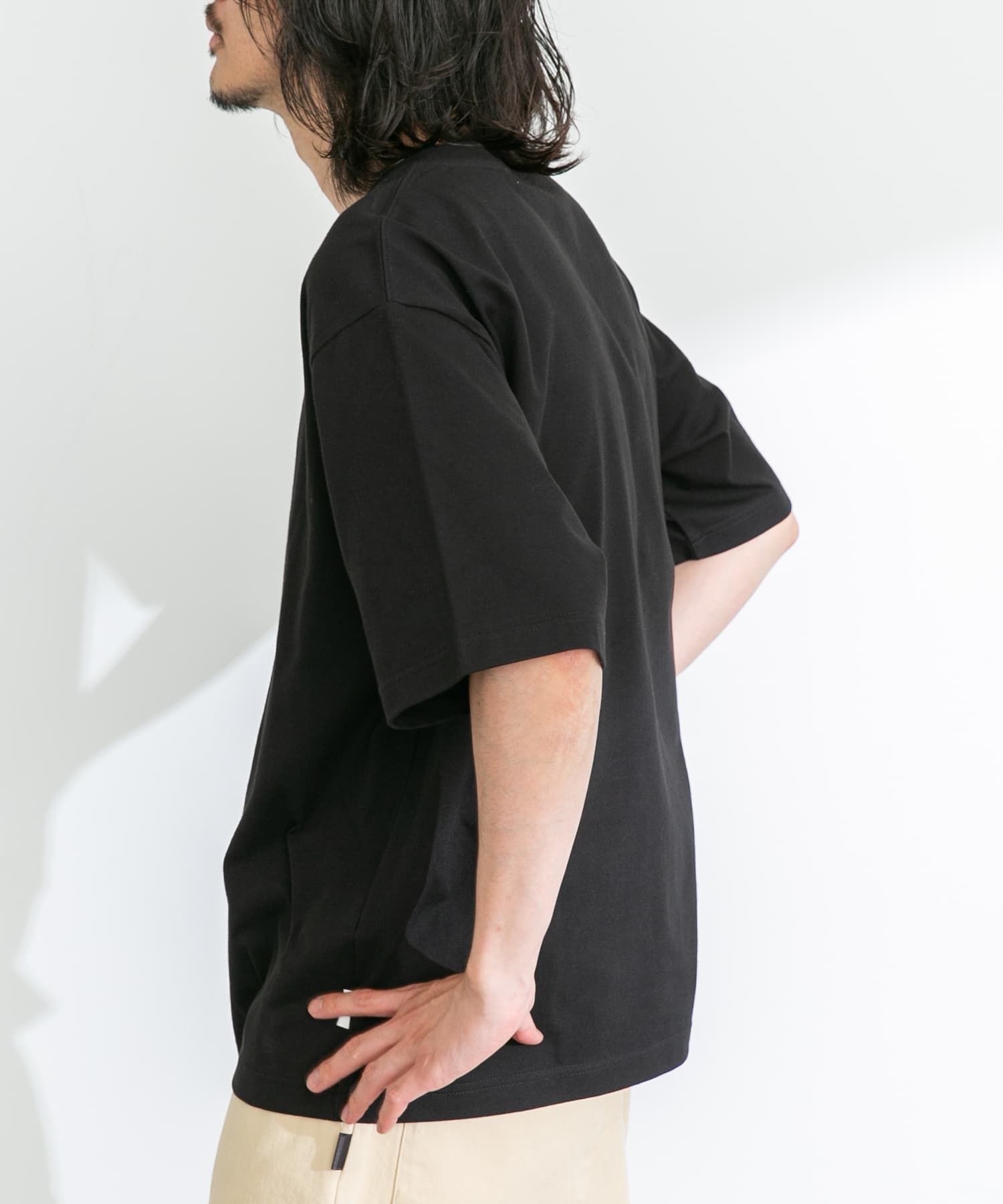 身長：180cm 体重：60kg サイズ：L