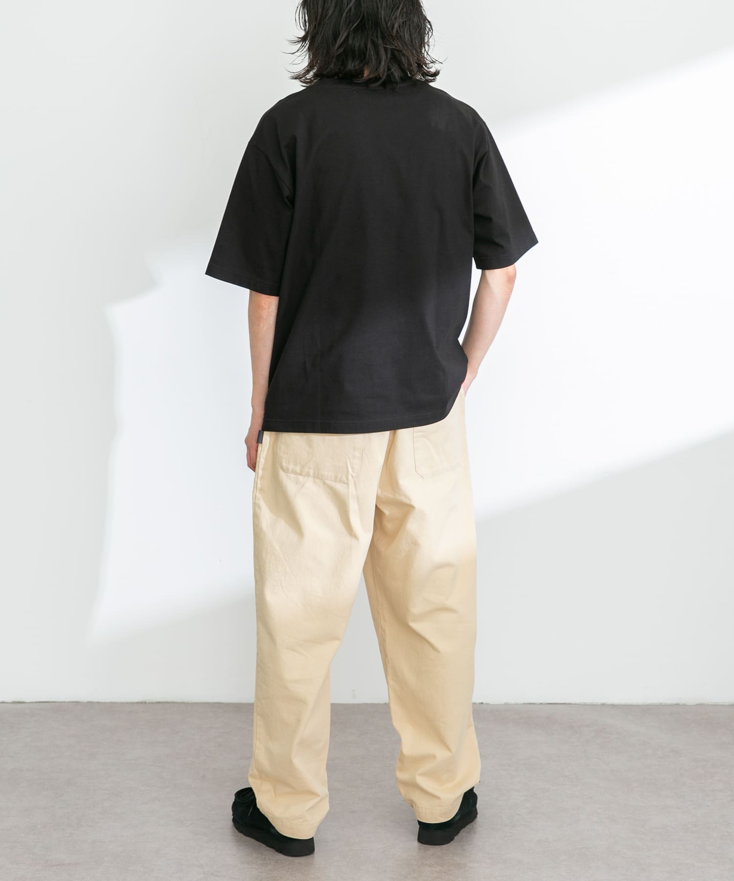 身長：180cm 体重：60kg サイズ：L