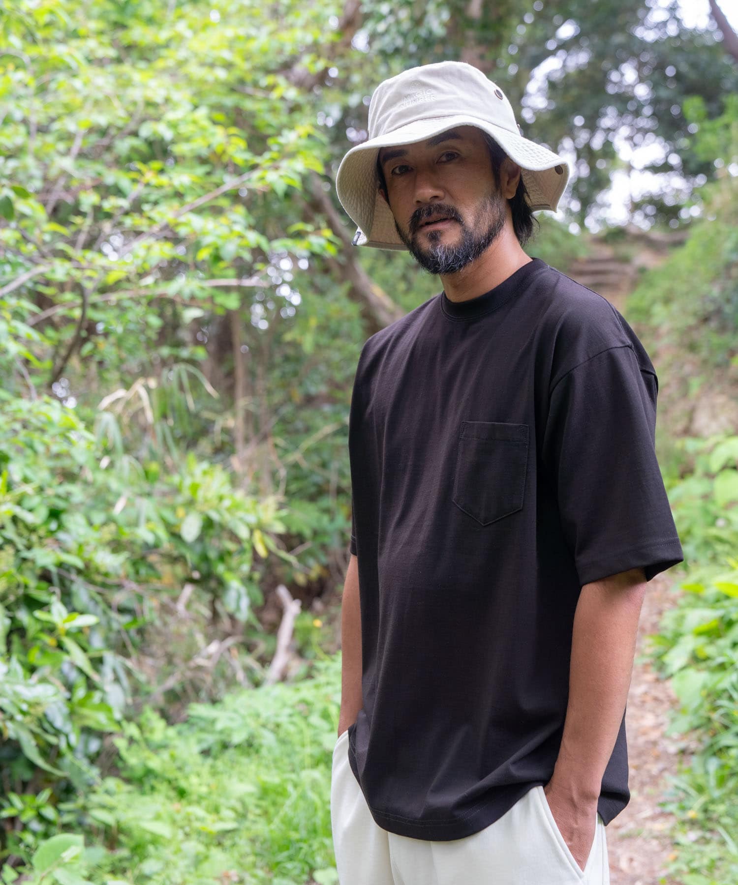 UpDRIFT×MAGIC NUMBER T-SHIRTS1(S White): トップス｜URBAN RESEARCH