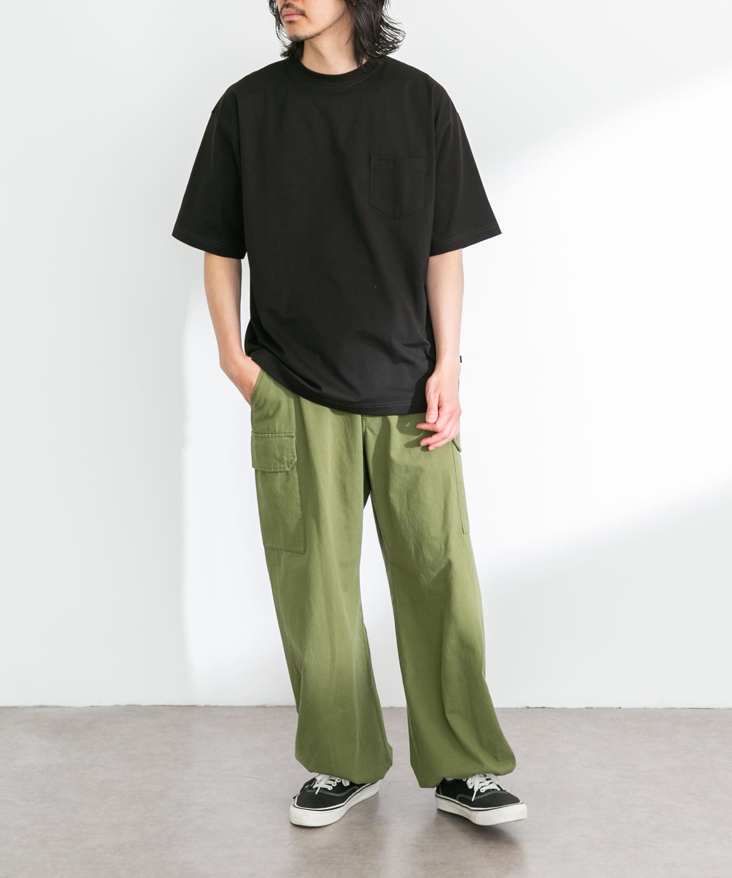 身長：180cm 体重：60kg サイズ：L