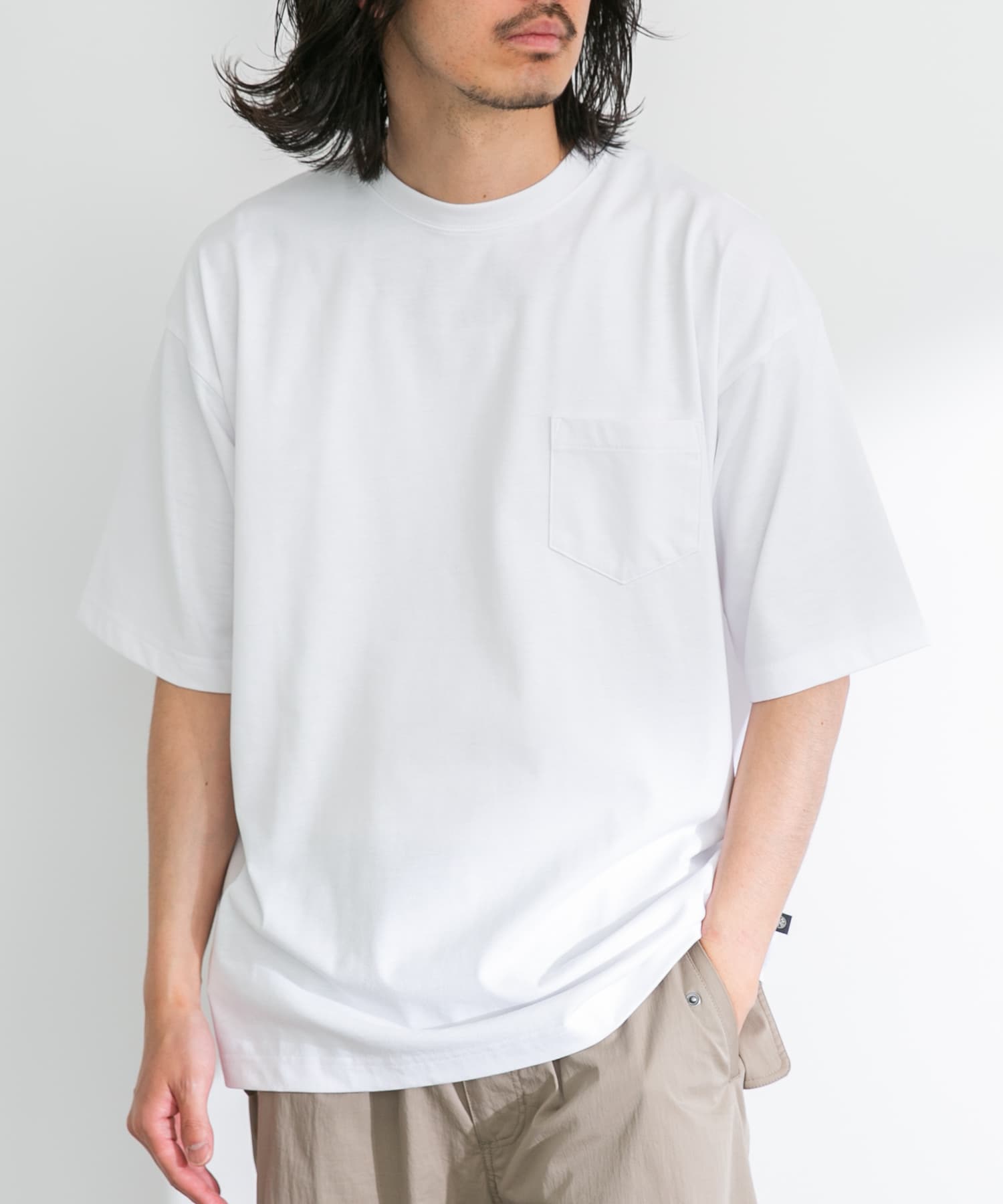 身長：180cm 体重：60kg サイズ：L