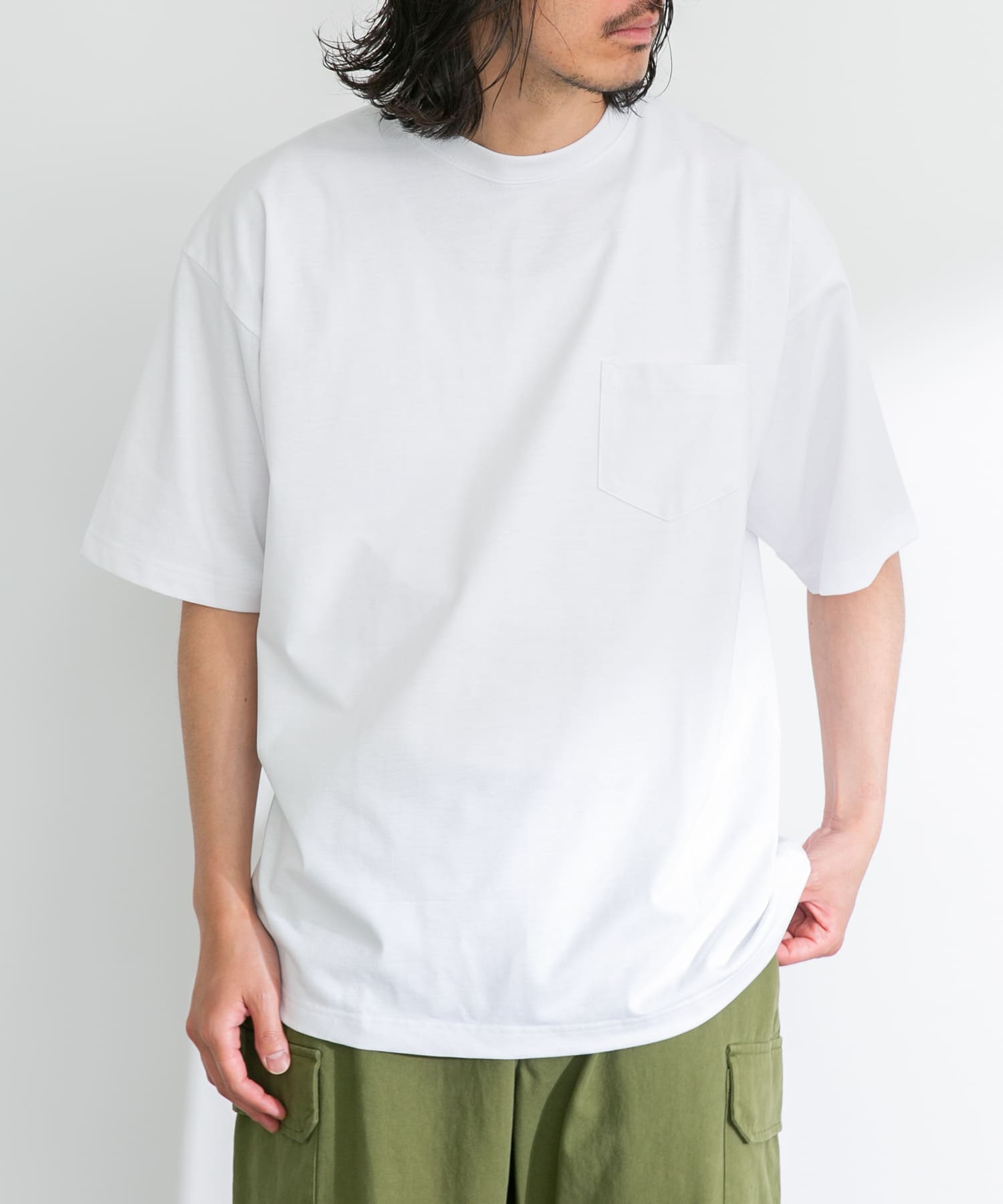 身長：180cm 体重：60kg サイズ：L