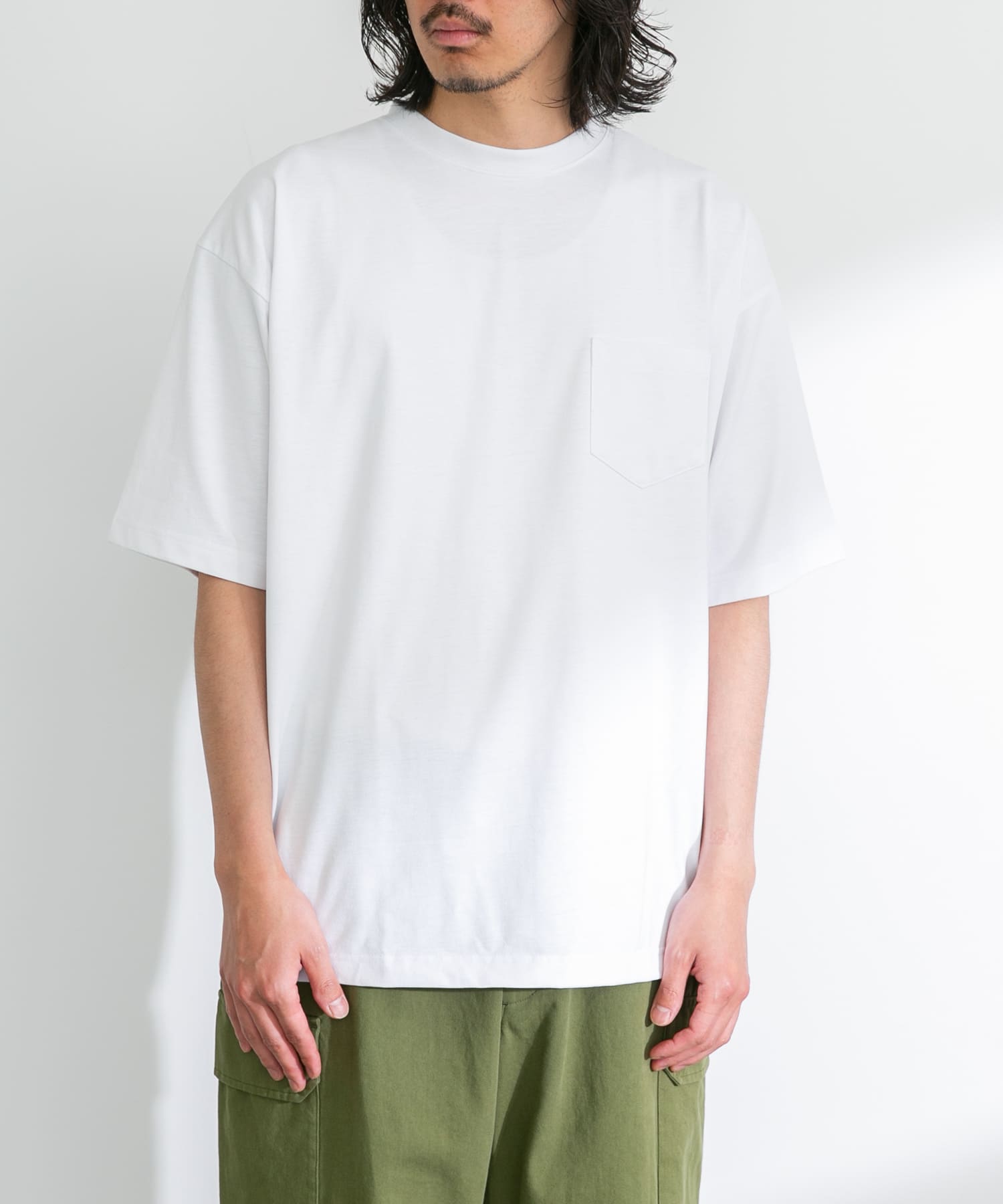 身長：180cm 体重：60kg サイズ：L