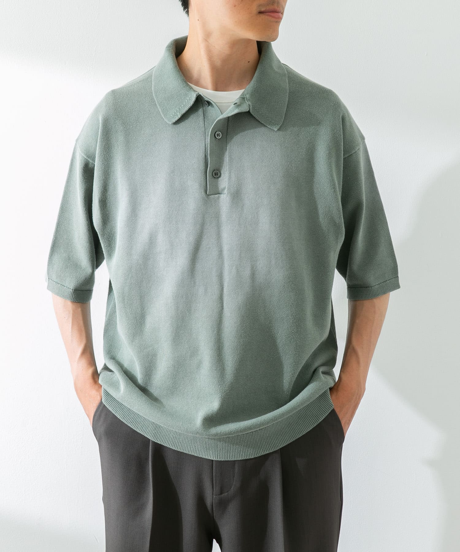 グリーン