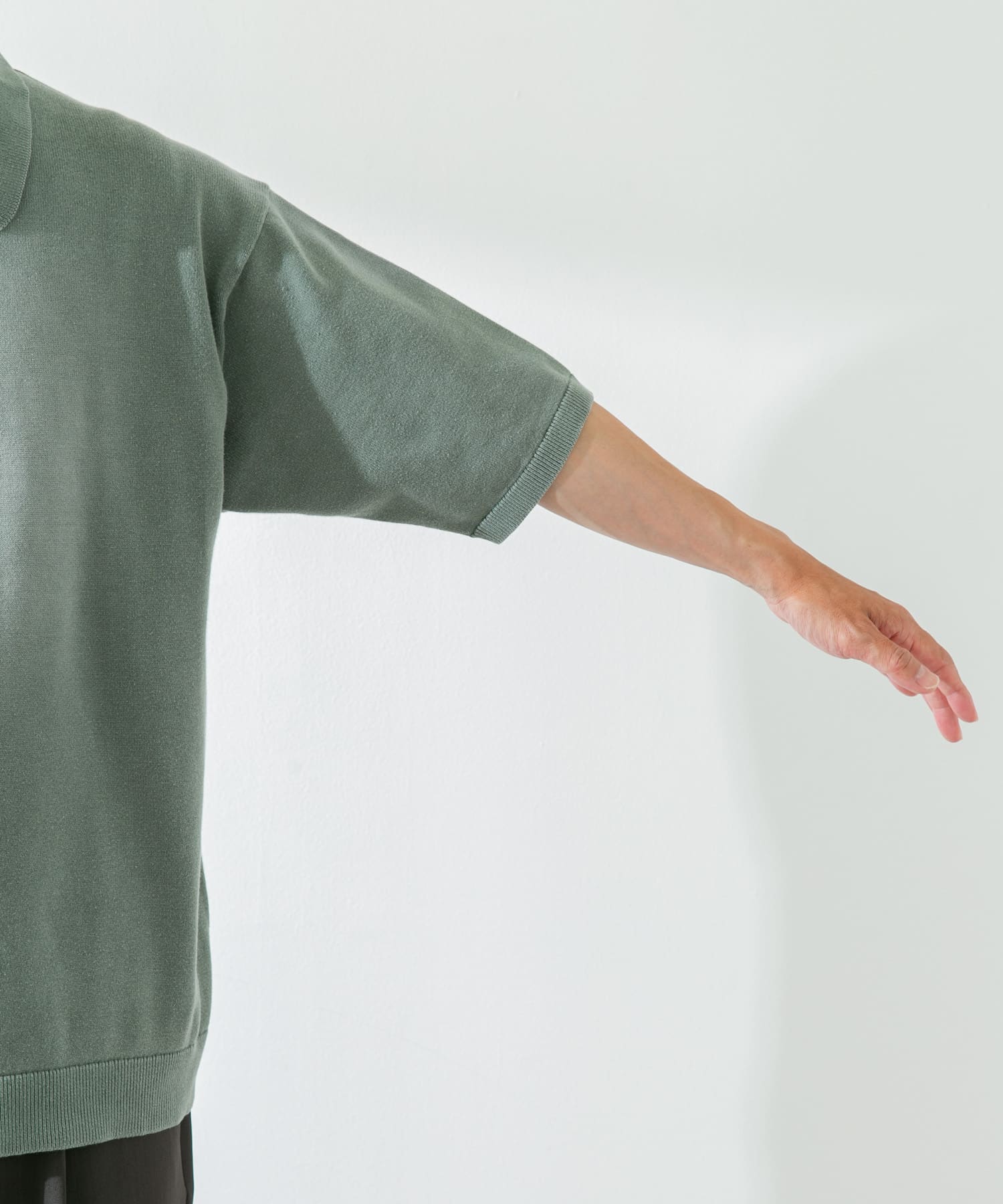 身長：170cm 体重：60kg サイズ：L