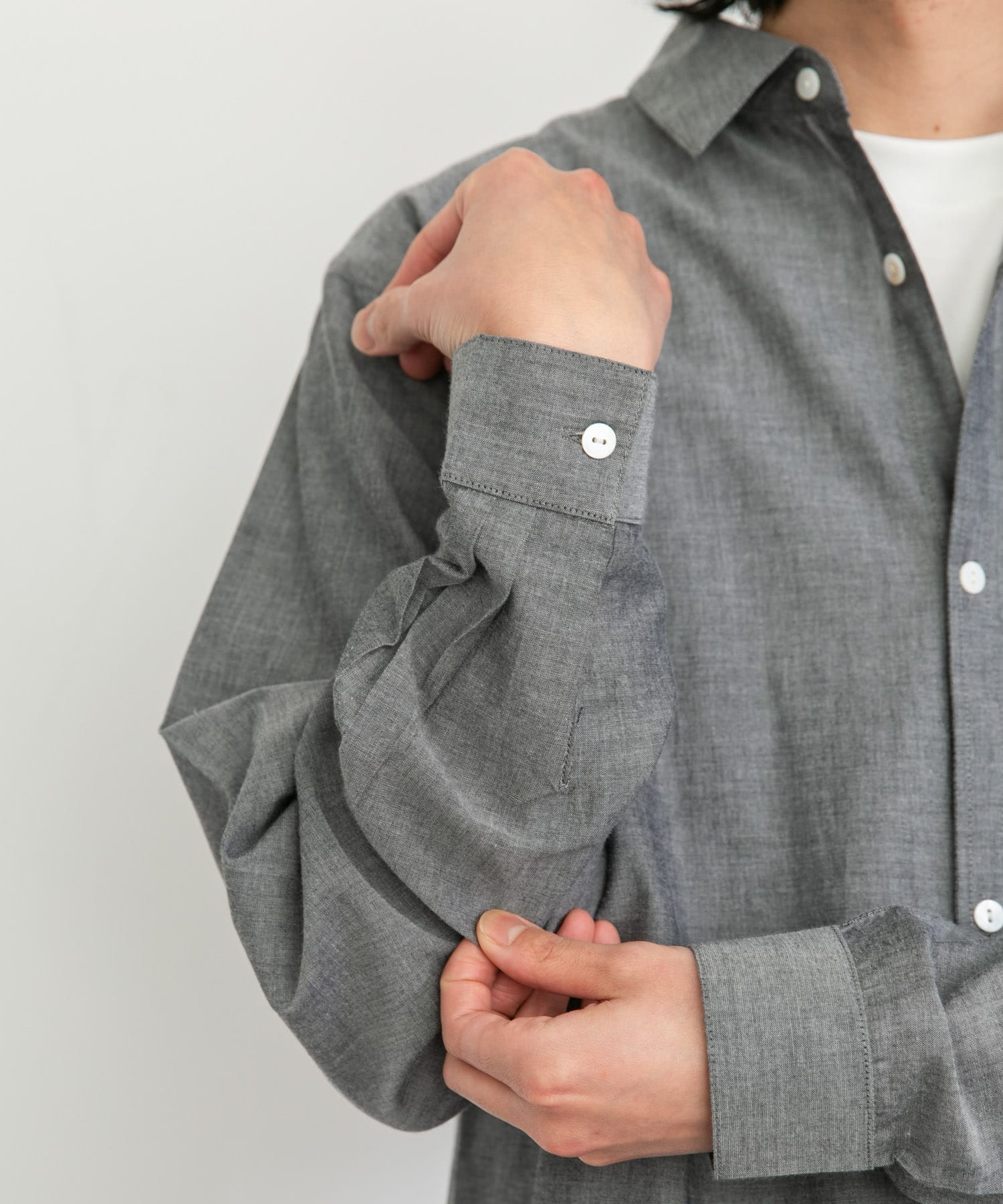 身長：180cm 体重：60kg サイズ：L