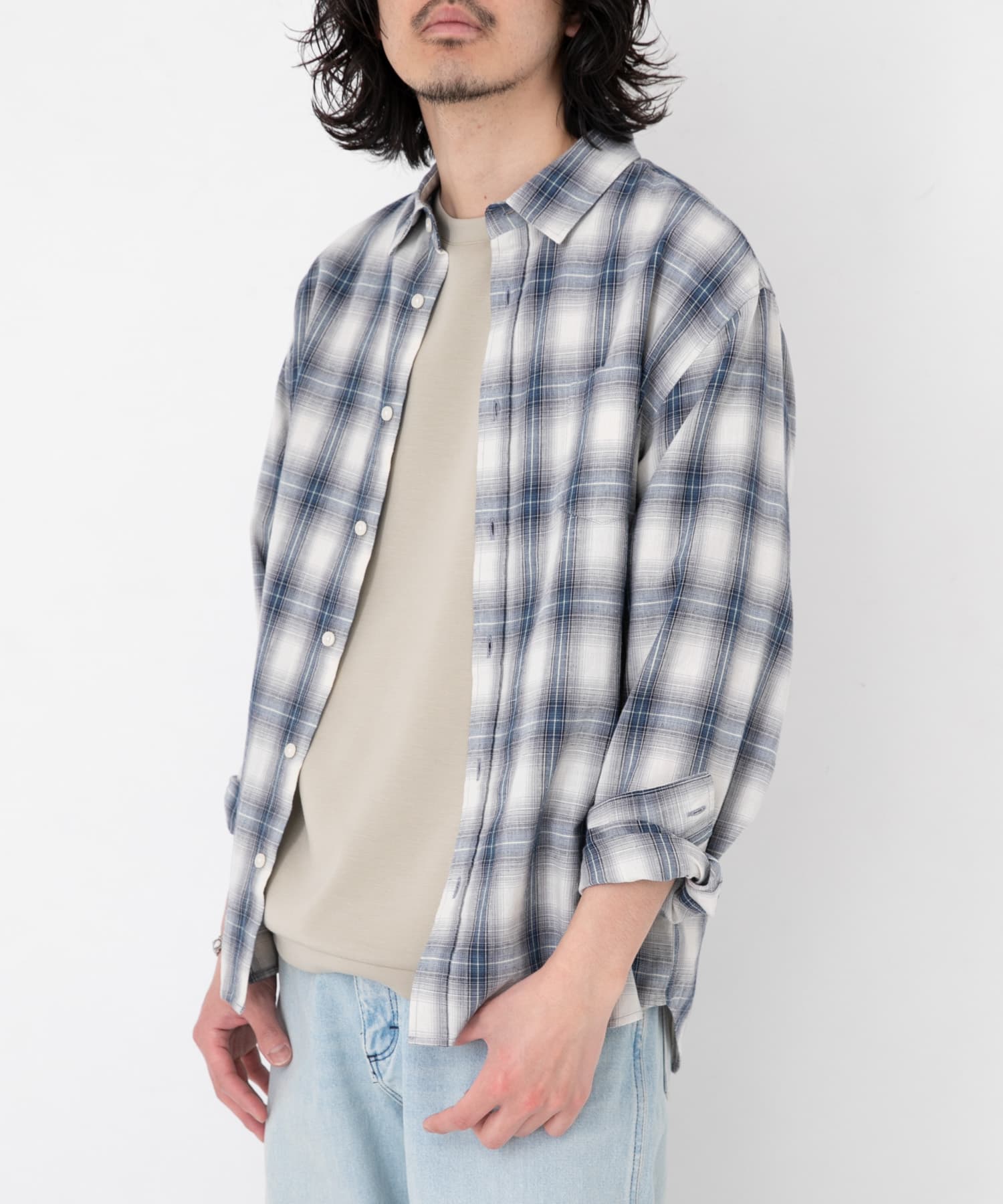 身長：180cm 体重：60kg サイズ：L