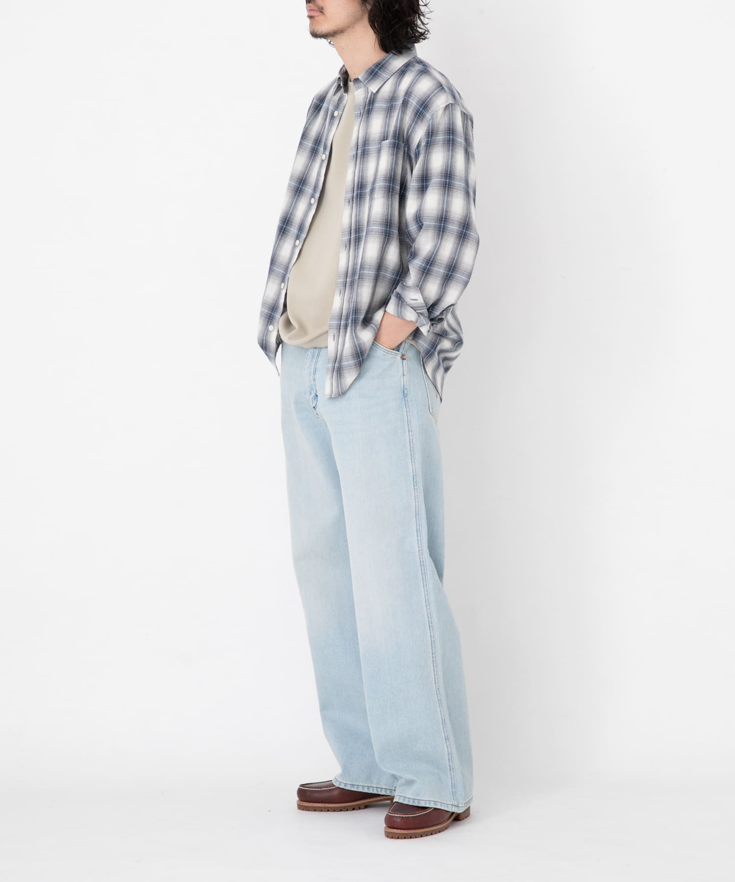 身長：180cm 体重：60kg サイズ：L