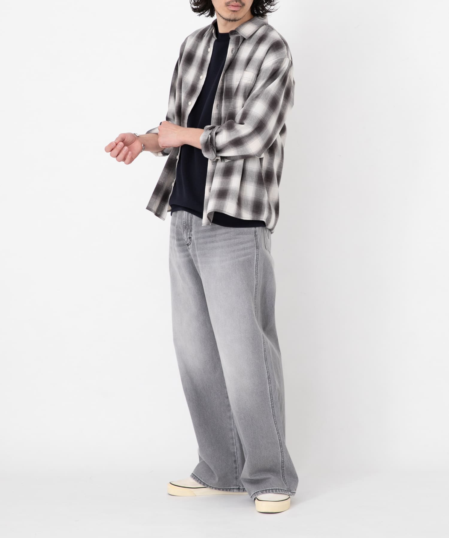 身長：180cm 体重：60kg サイズ：L