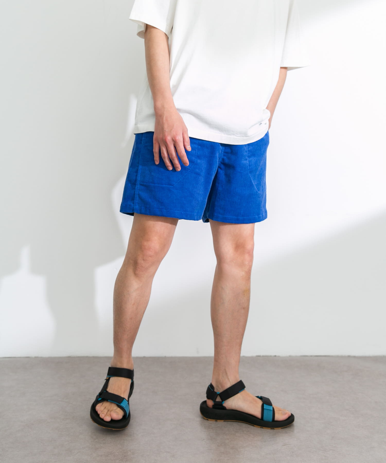 身長：180cm 体重：60kg サイズ：L