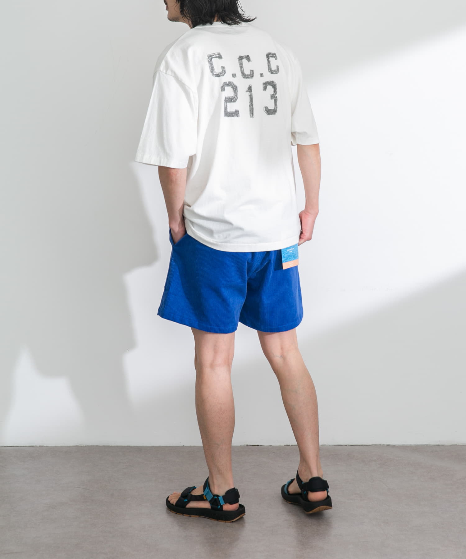 身長：180cm 体重：60kg サイズ：L