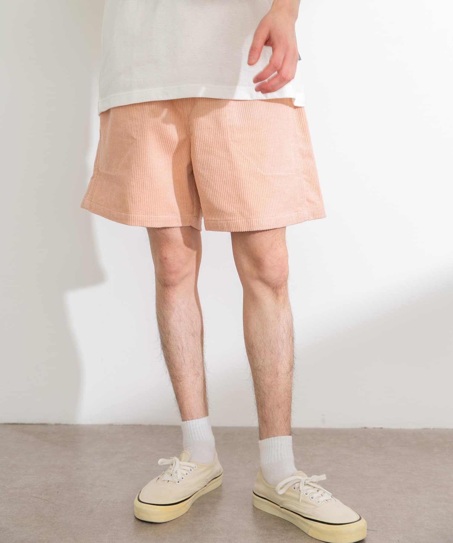 ピンク