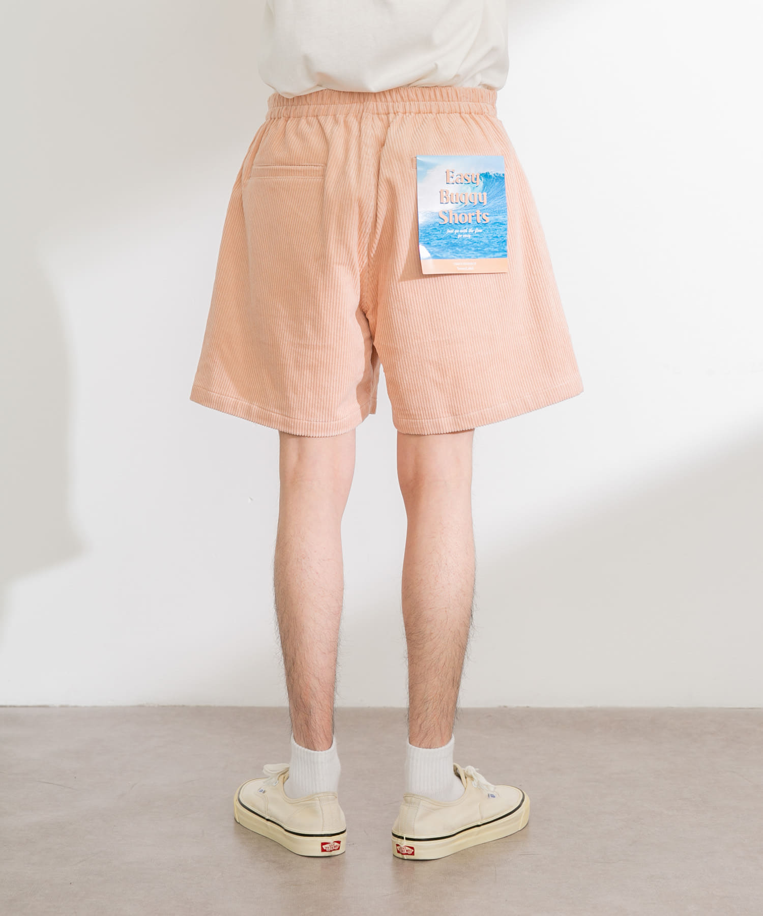 ピンク