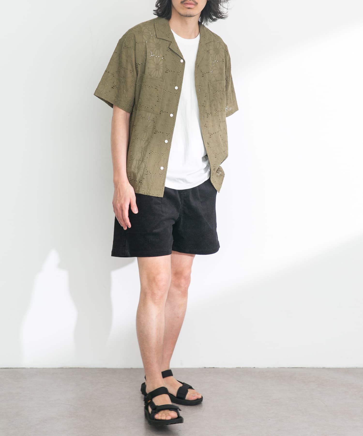 身長：180cm 体重：60kg サイズ：L
