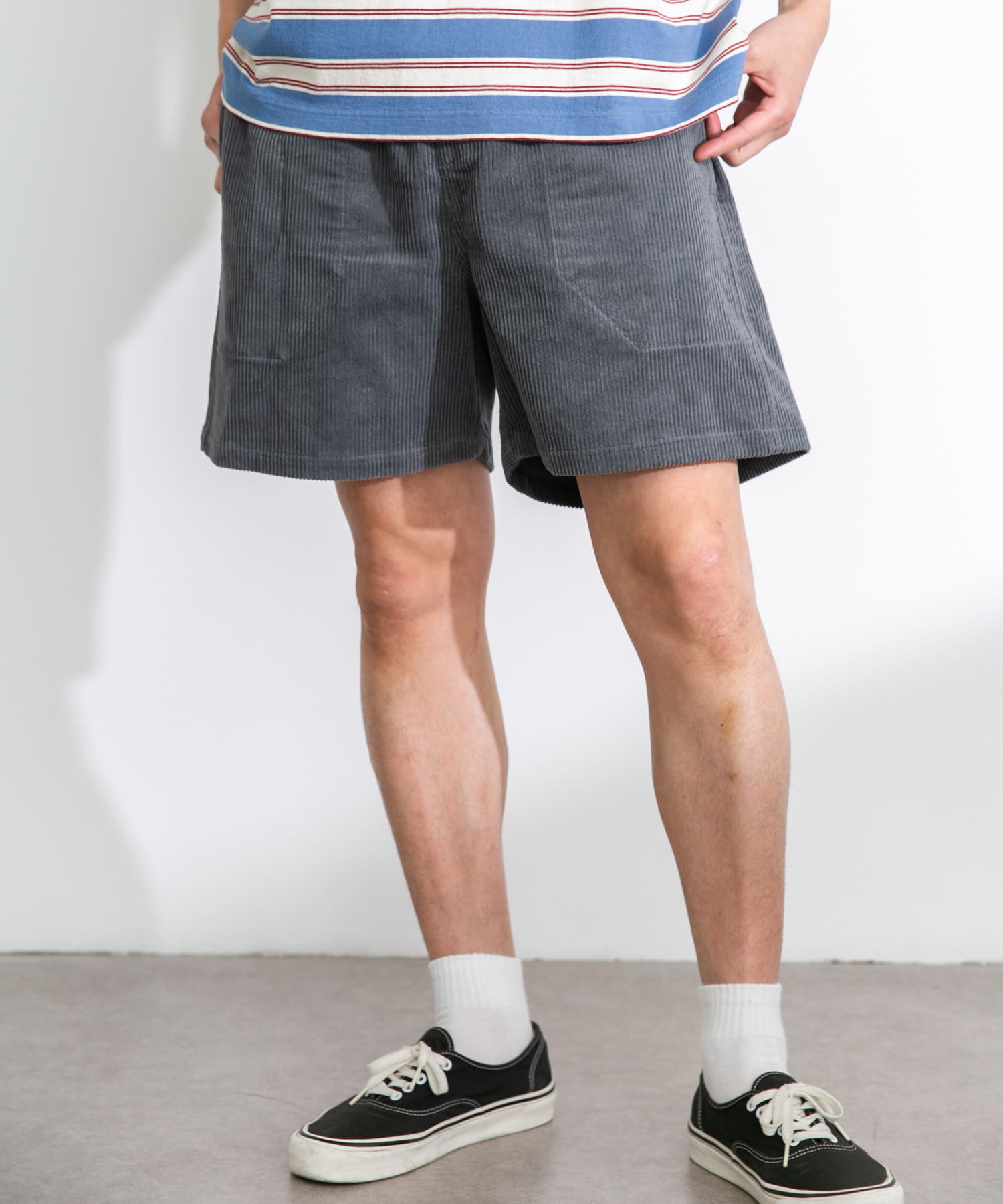 身長：180cm 体重：60kg サイズ：L