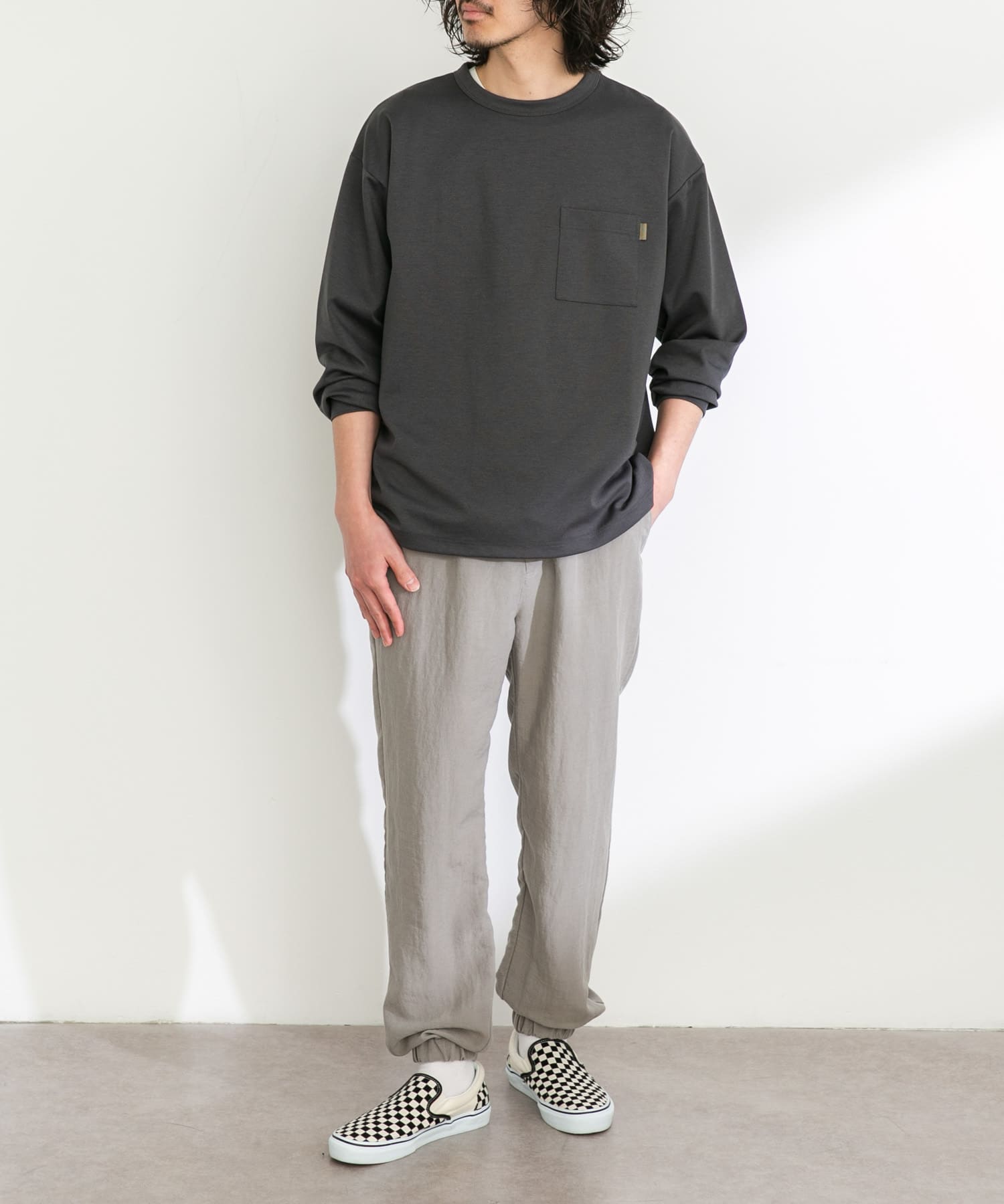 身長：180cm 体重：60kg サイズ：L