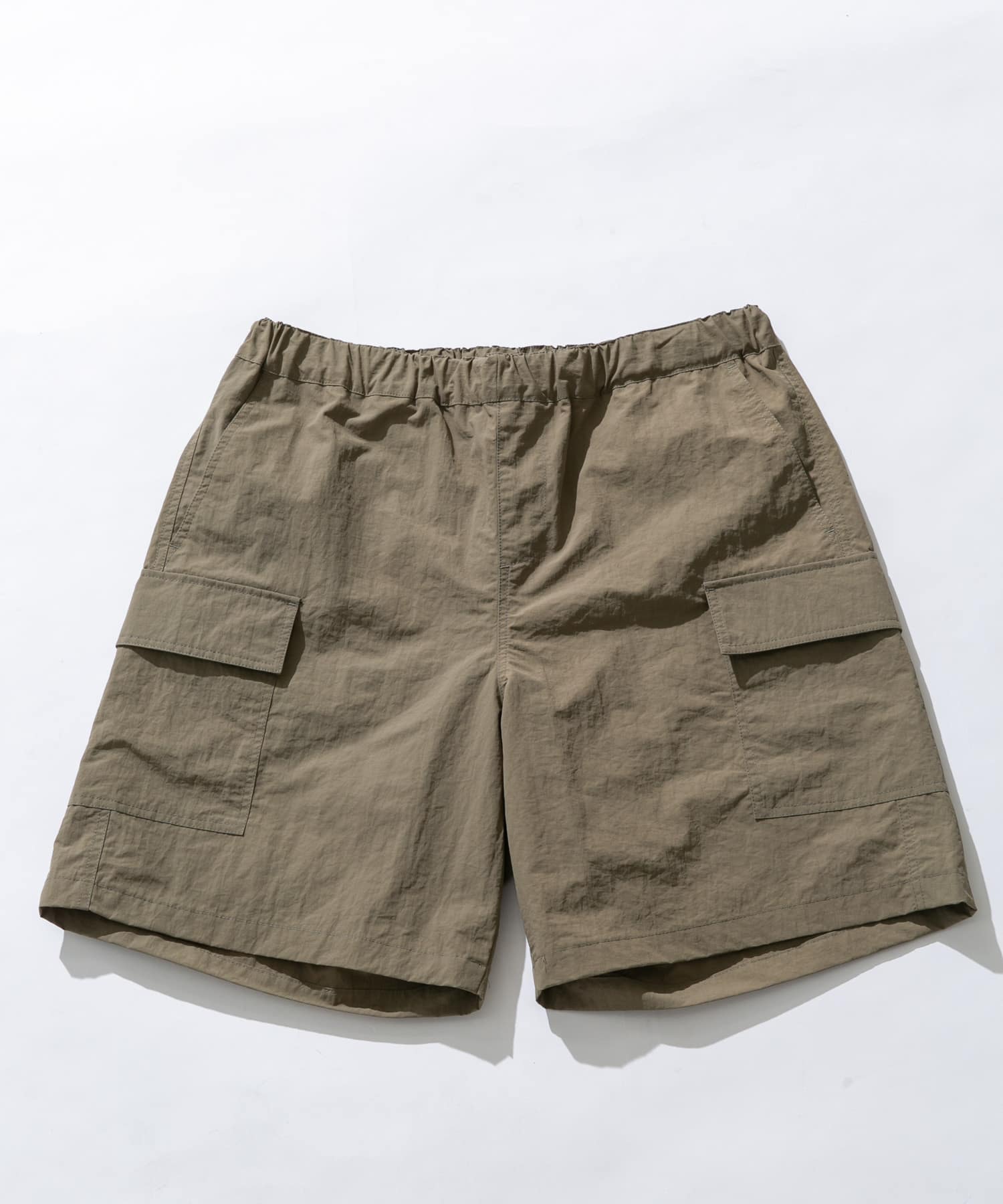 ナイロンカーゴショートパンツ