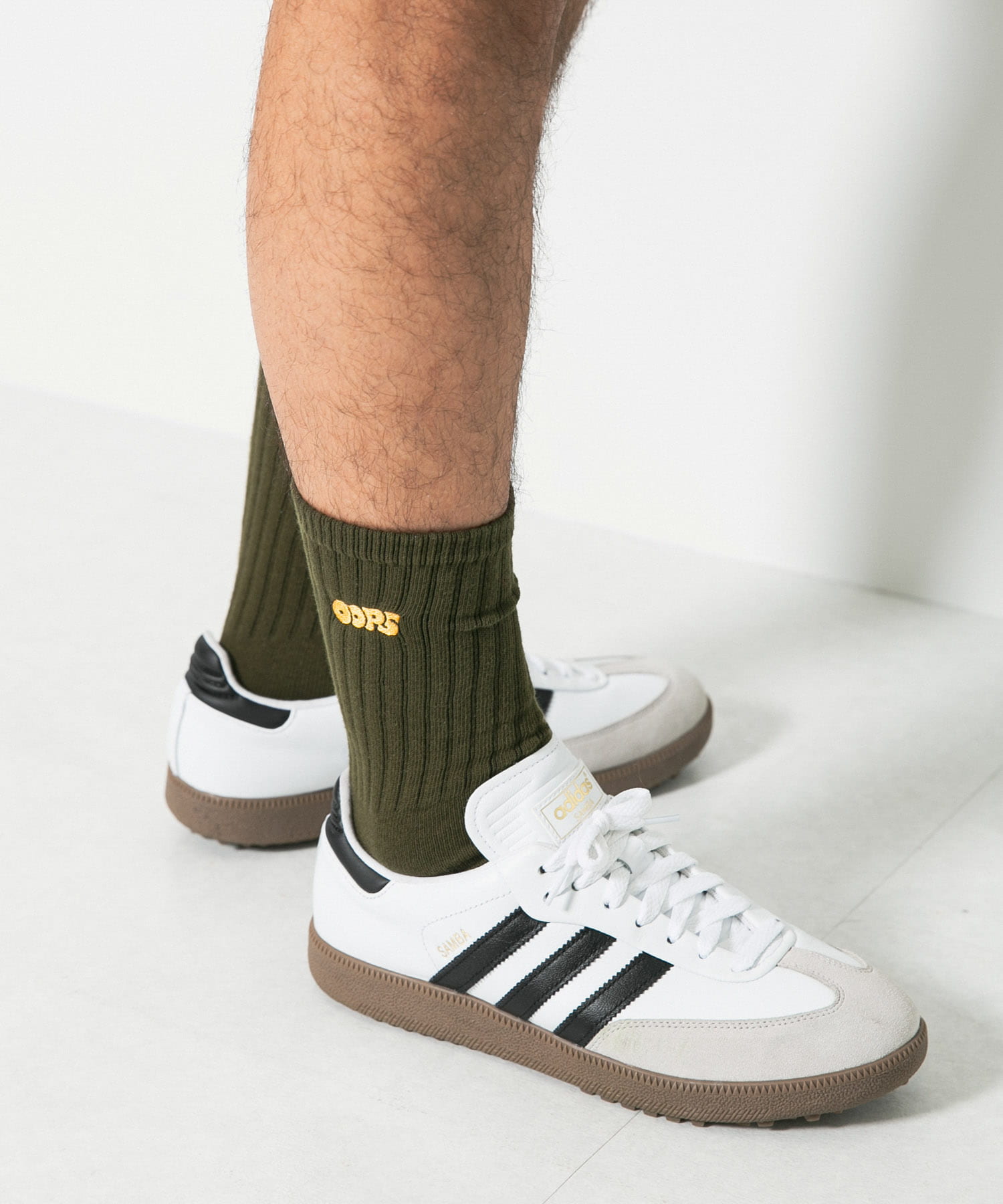 KHAKI