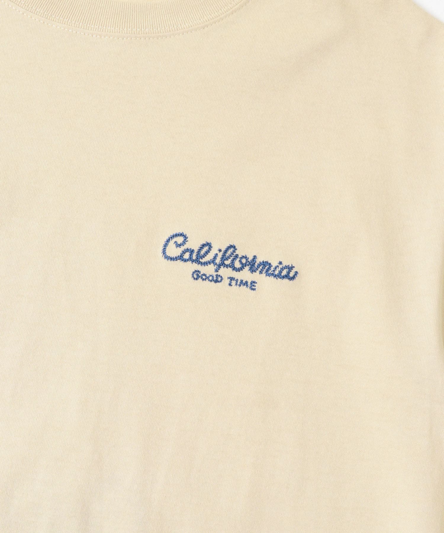 ライトベージュ