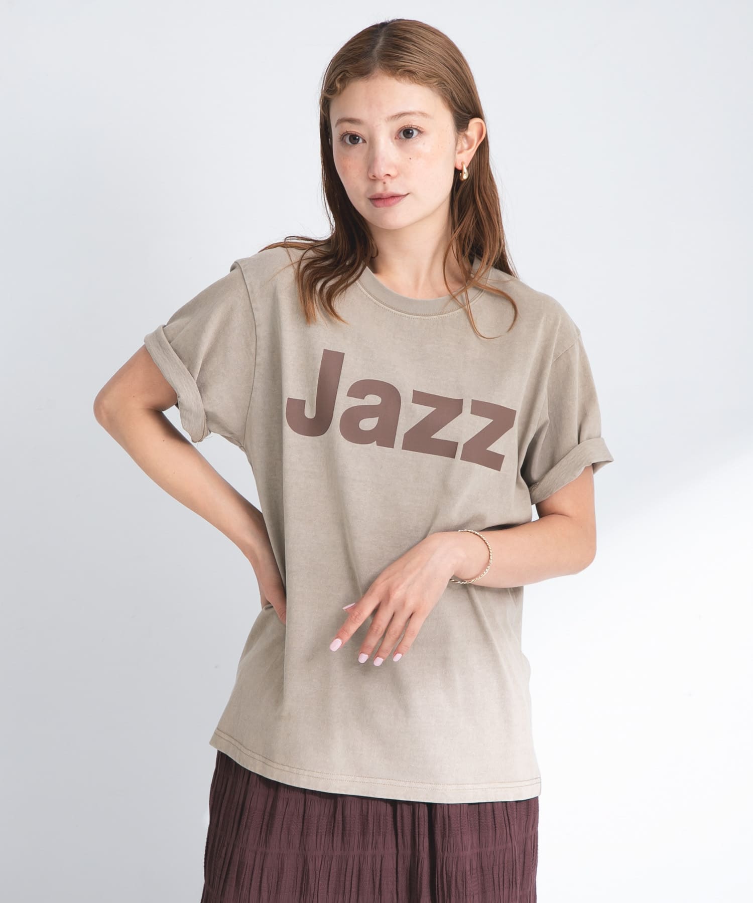 グレージュ