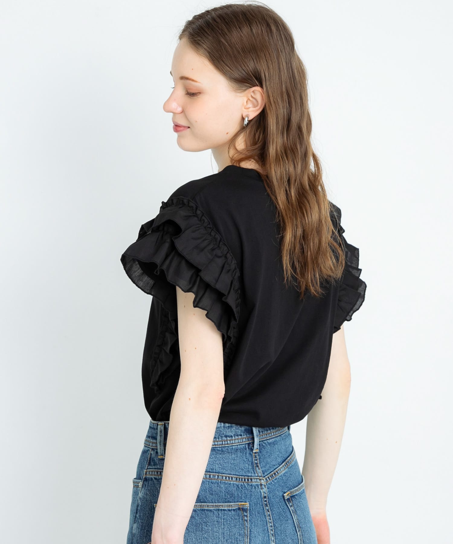 フリルフレンチスリーブプルオーバー