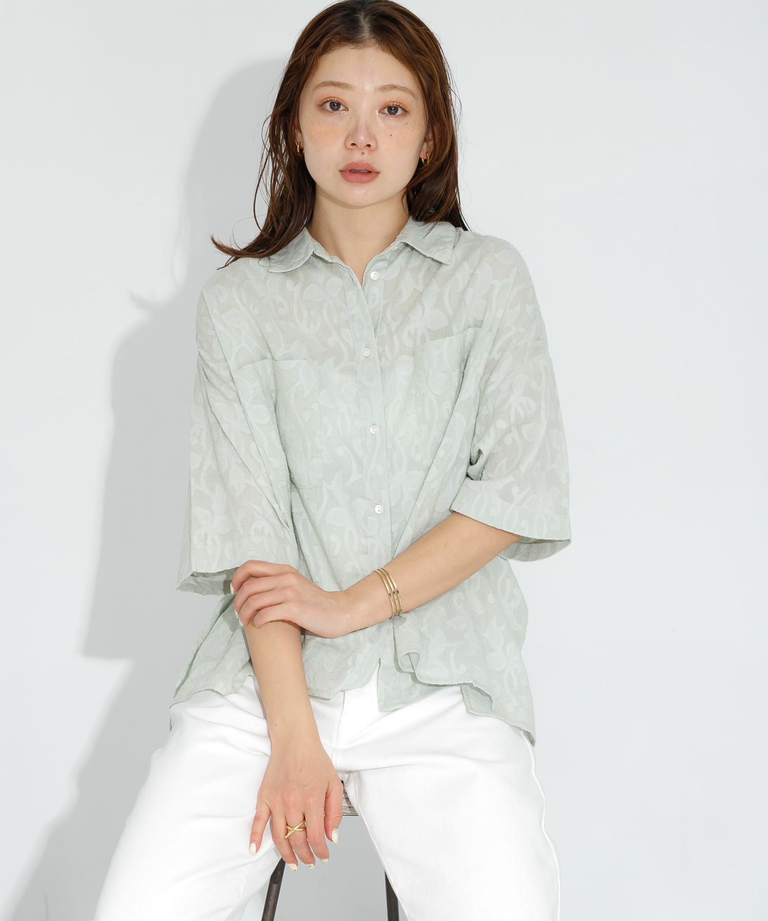 コットンボタニカル柄ジャガードシャツ