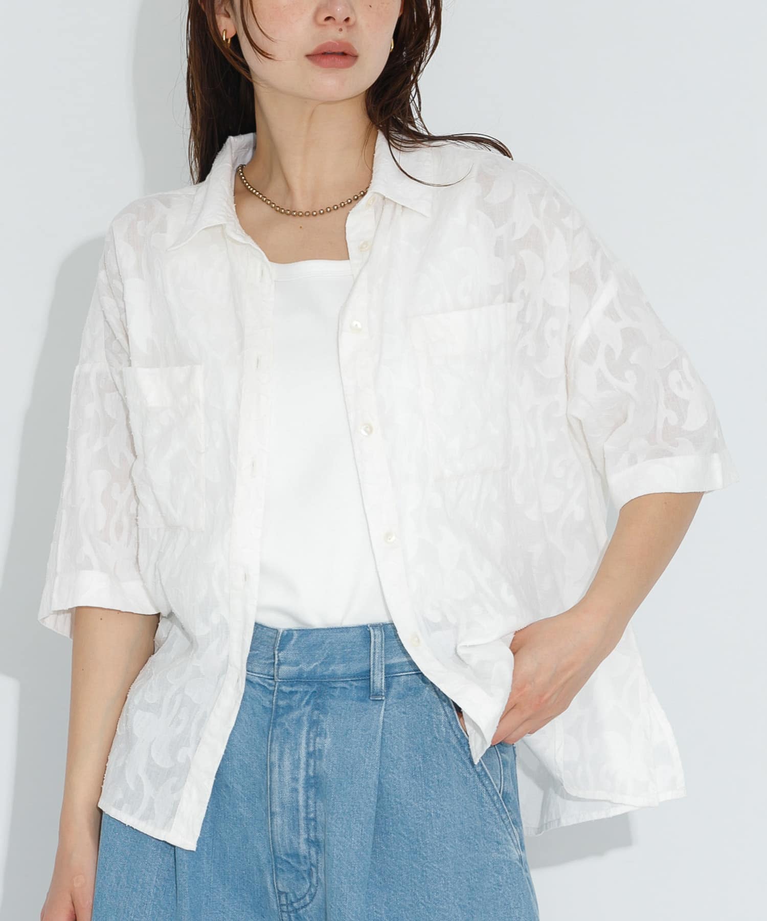 コットンボタニカル柄ジャガードシャツ