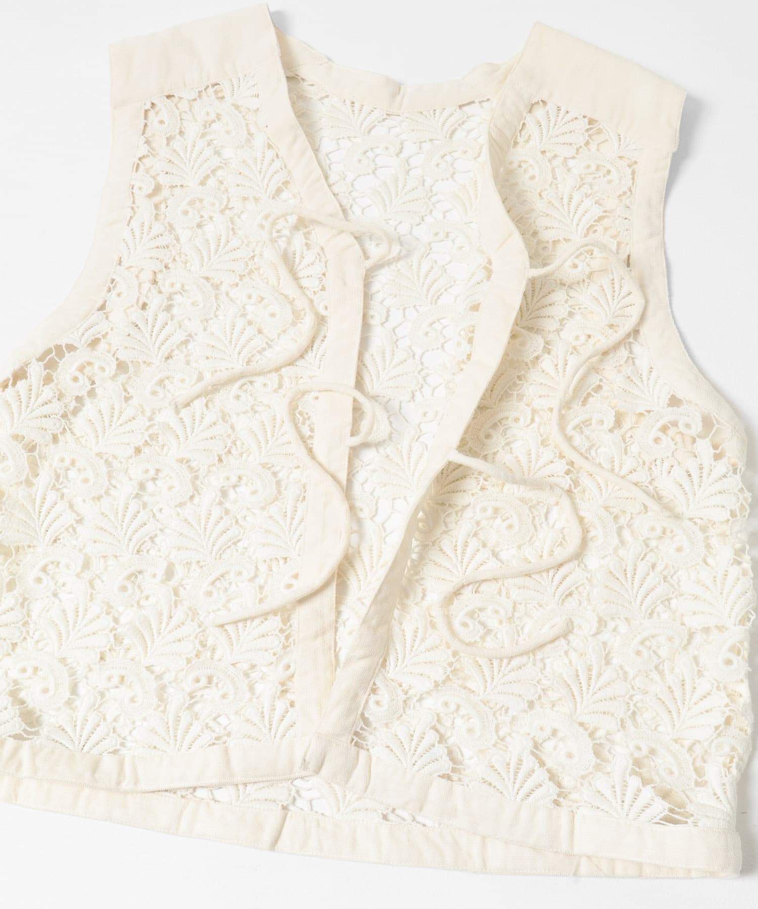 ボタニカルモチーフレースベスト オフ FREE