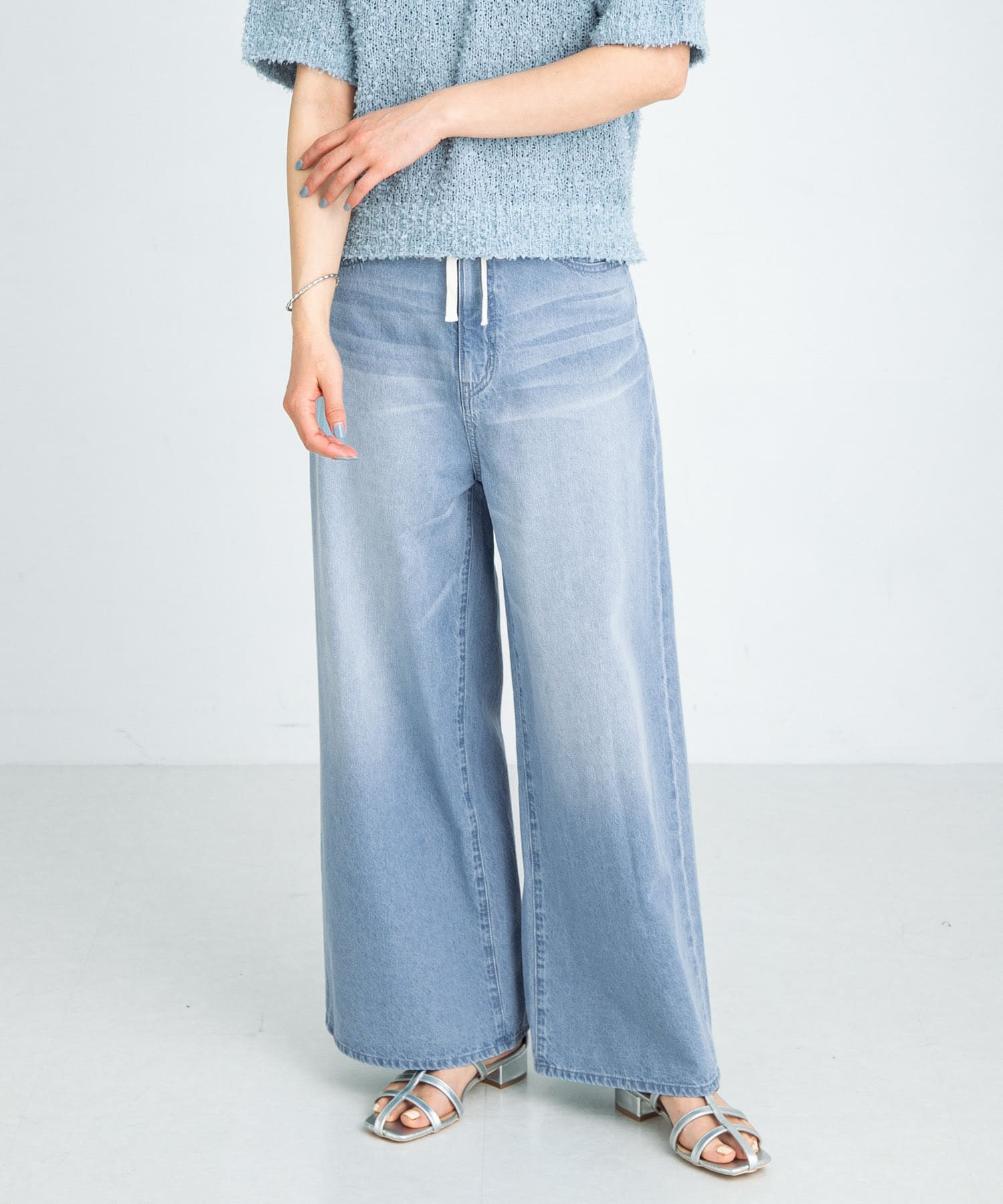 ライトインディゴ