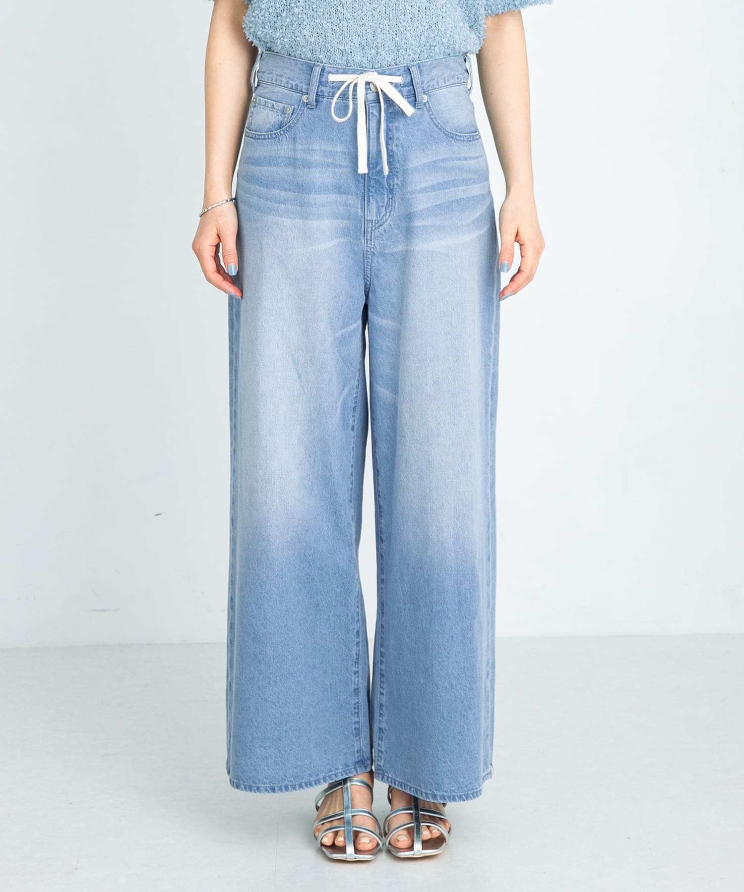 ライトインディゴ