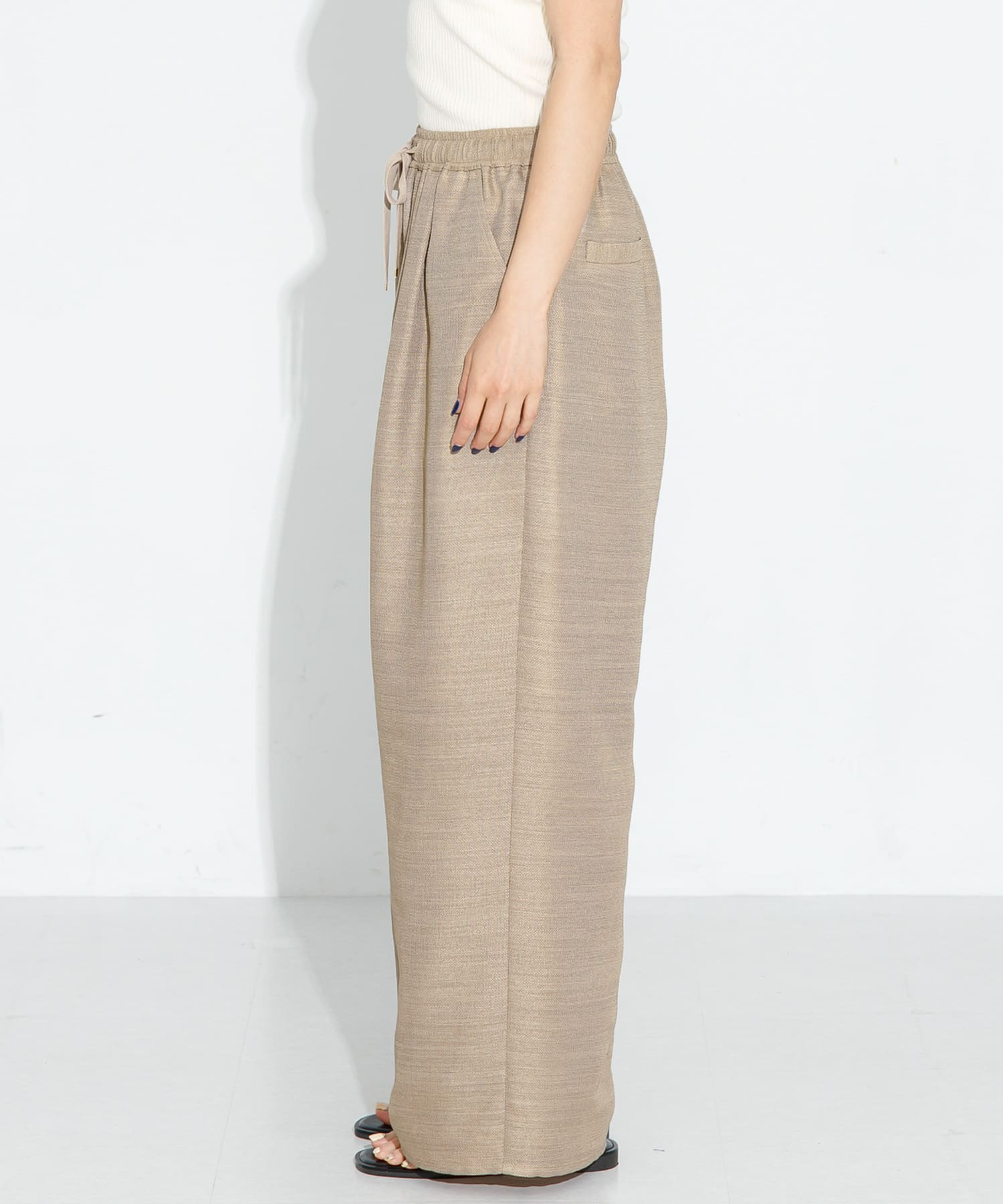 身長：166cm サイズ：38