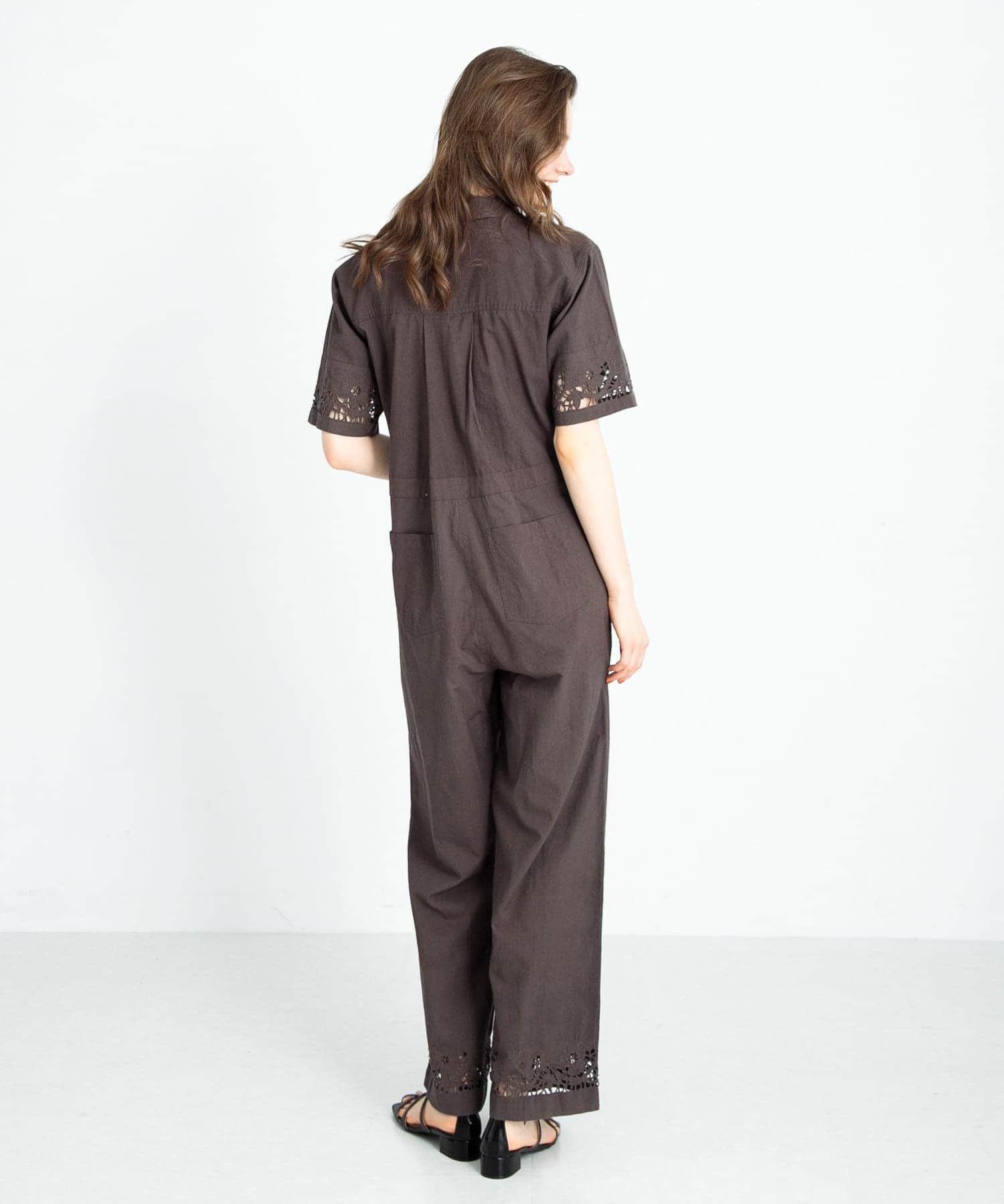 身長：175cm サイズ：38