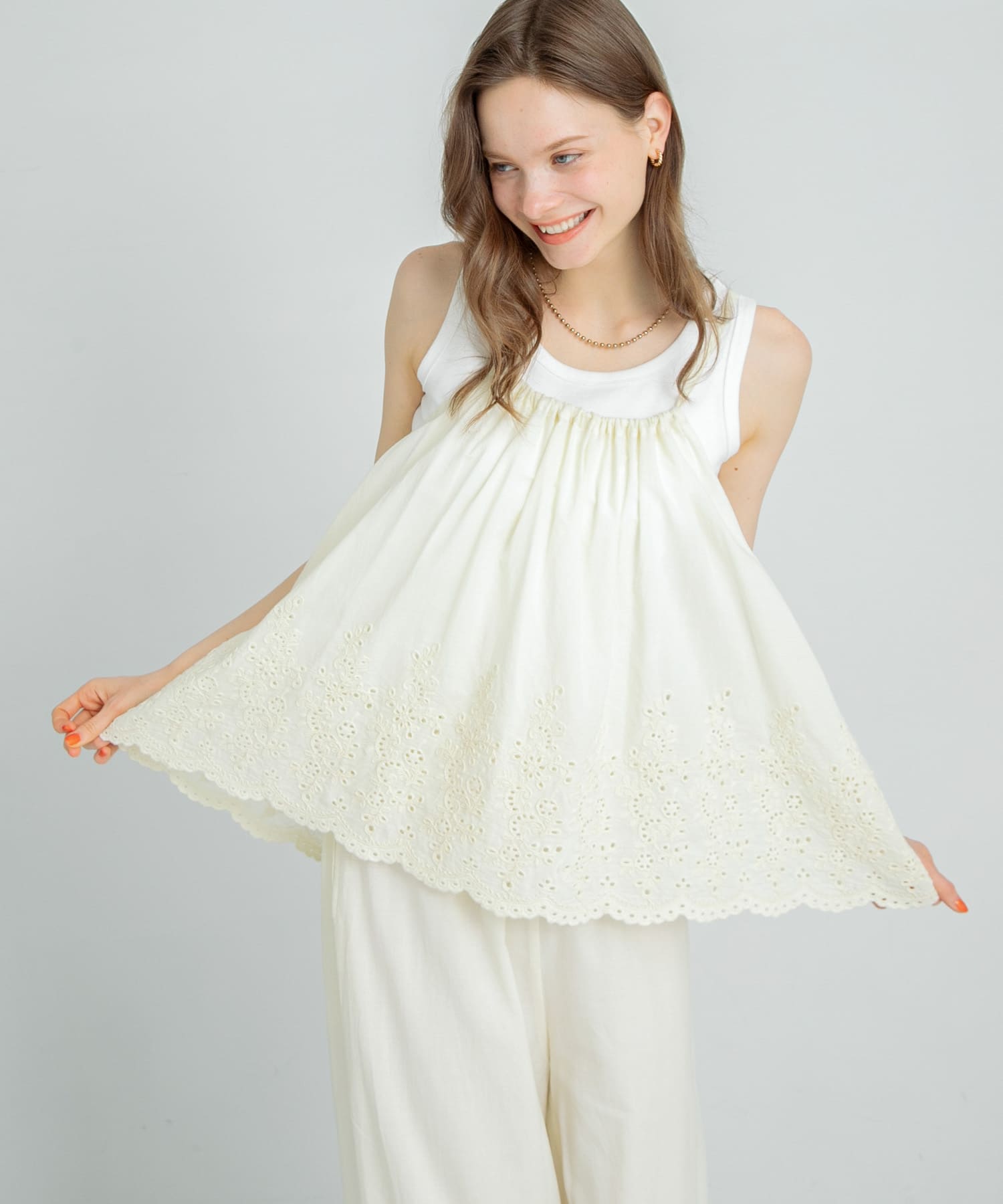 エンブロイダリーコットンキャミ×パンツセット