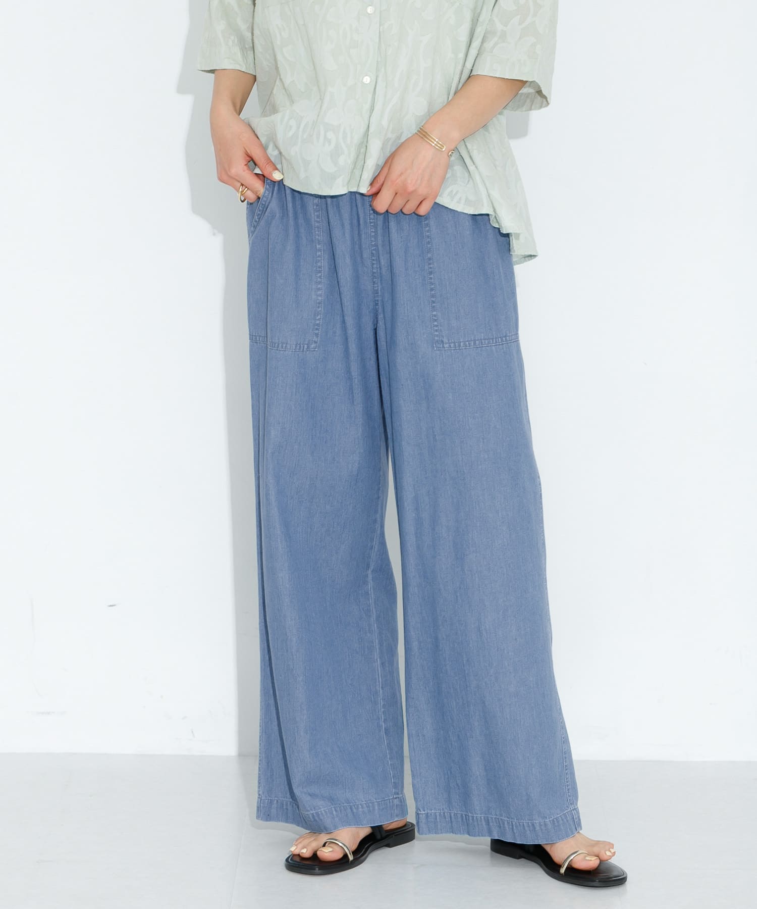 身長：166cm サイズ：38